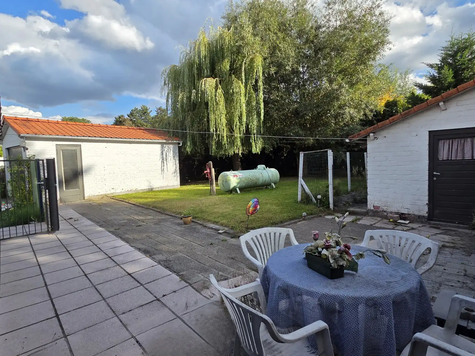 WSB-Immo: Halfopen bebouwing met zuidgerichte tuin in Ternat foto 2