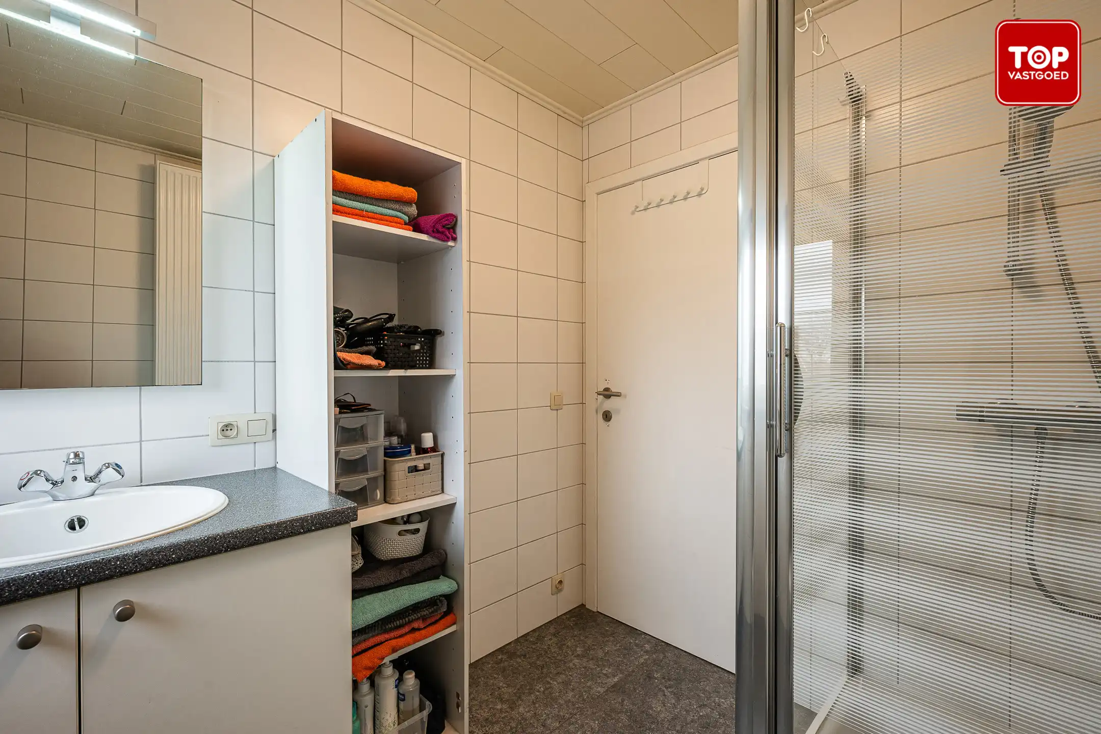 Instapklare HOB met 3 slaapkamers en tuin in rustige buurt foto 24