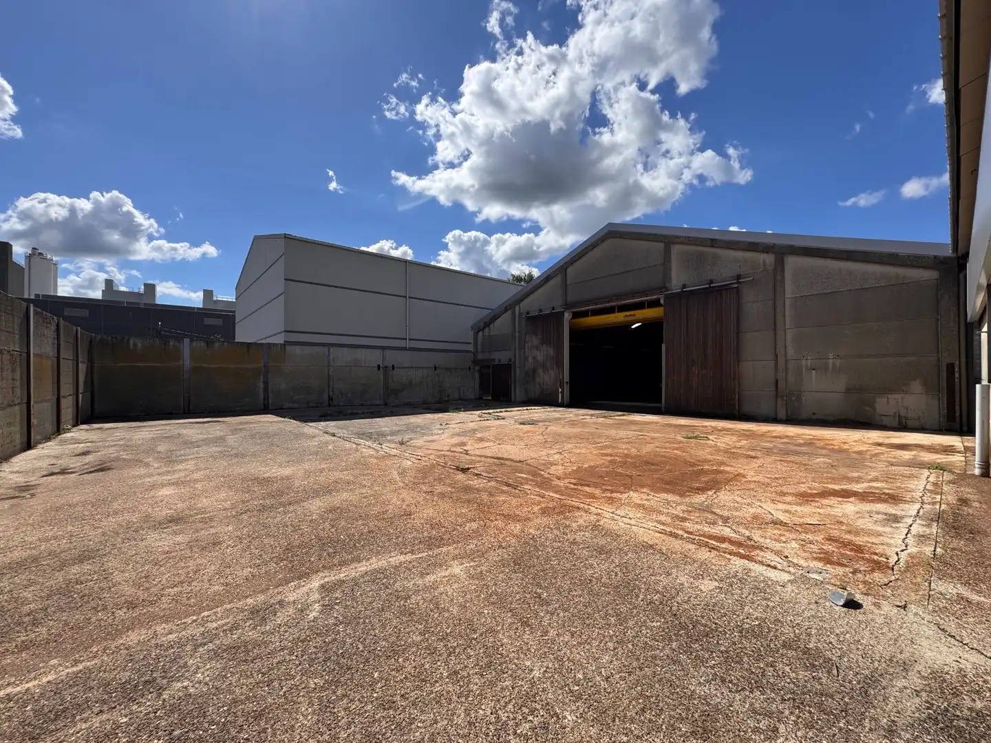 Magazijnruimte van 4.000 m² in Zwevezele foto 5