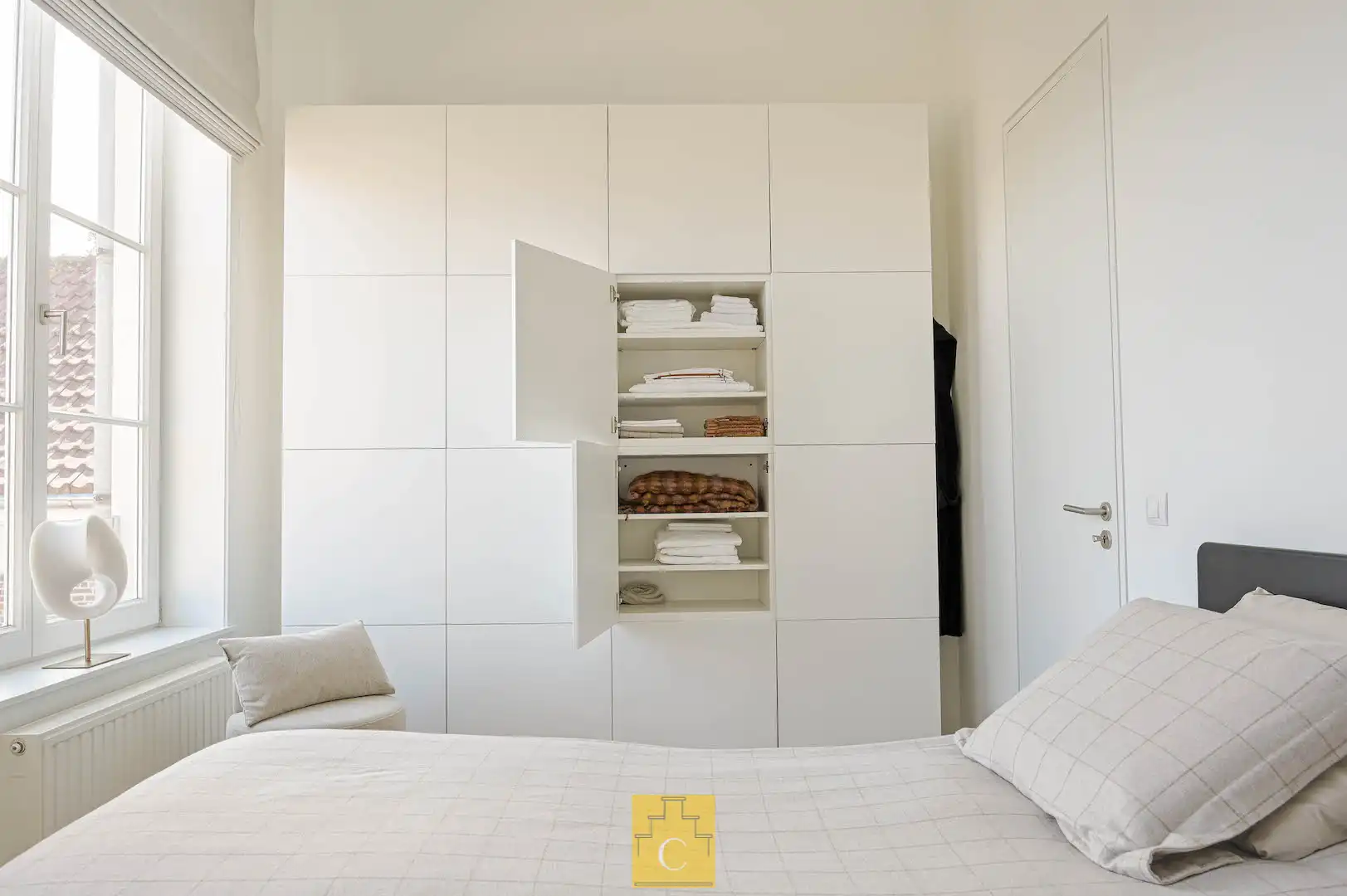 high-end afgewerkt appartement (112 m2) in 18e eeuws stadspaleis ‘Hof de Gros’, toplocatie bij Sint-Jakobskerk, met optionele aankoop parkeerplaats foto 17