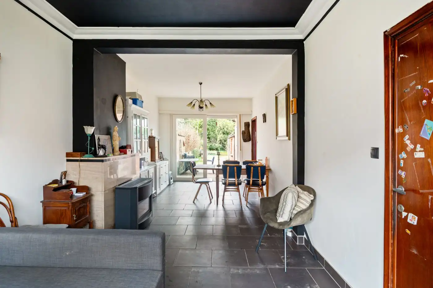 Op te frissen, grote woning met 3 à 4 slpk. en tof west-tuintje foto 2