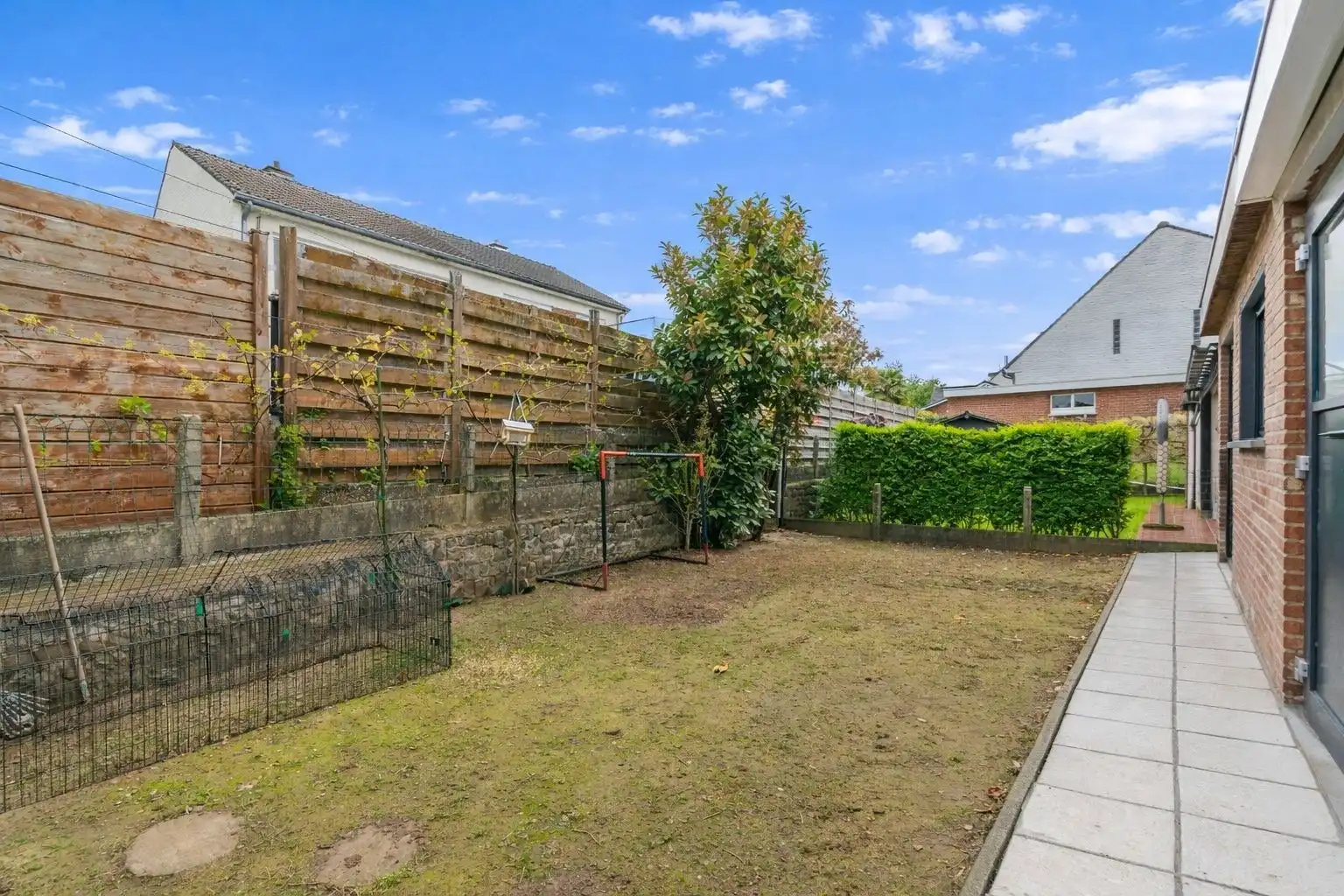 Een instapklare 3 gevelwoning met garage! foto 15