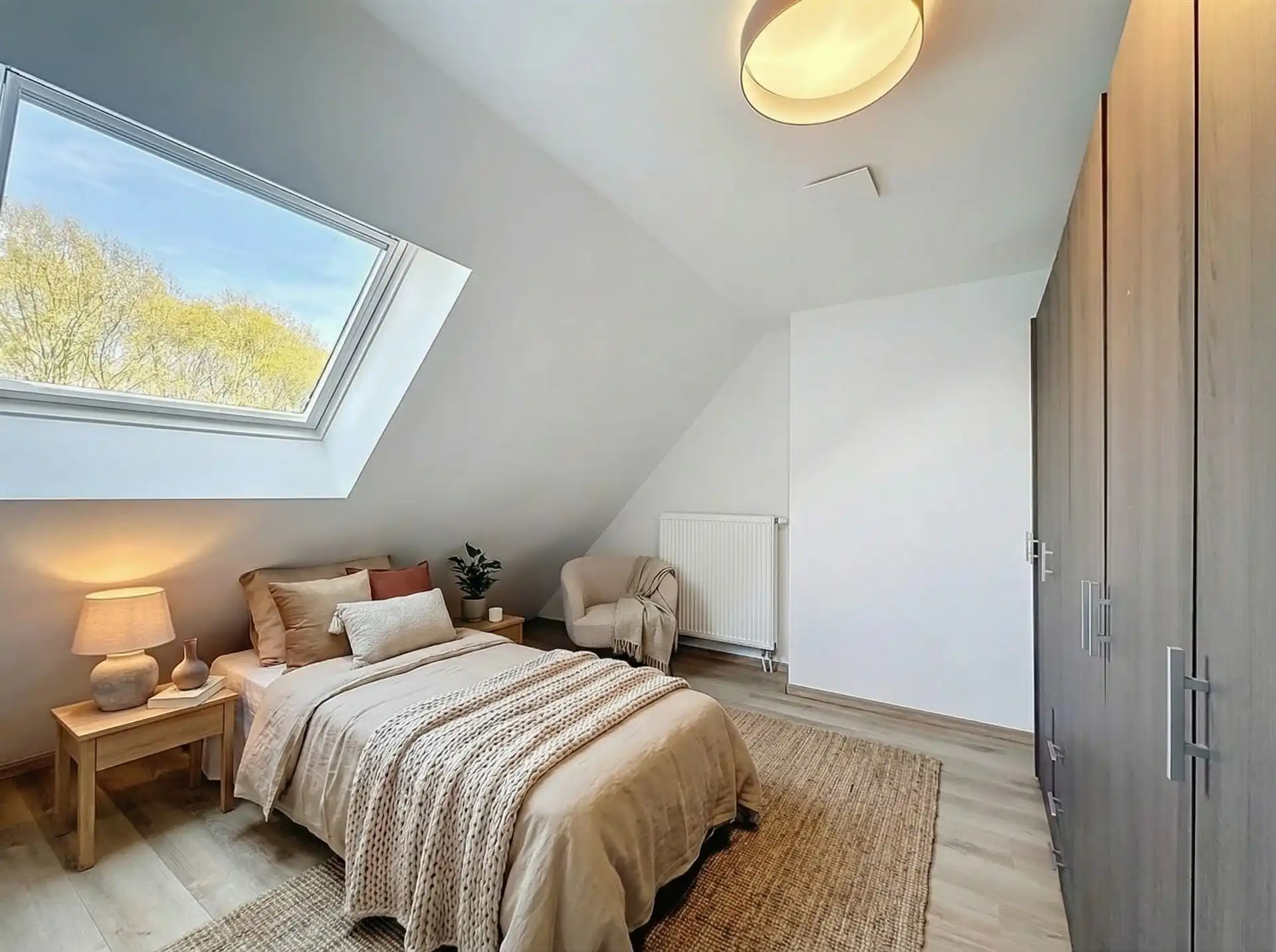 Gezinswoning met praktijk en 5 slaapkamers in Belsele foto 14