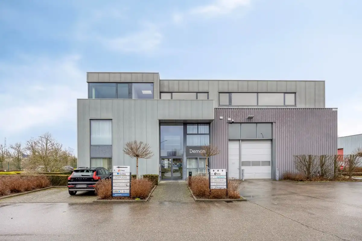 Kantoor te koop in het industriepark te Haasrode/Heverlee met 14 parkings - opp. 626 m² - verkoop van aandelen foto 3