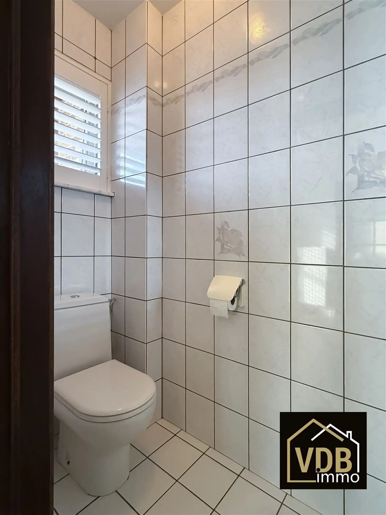 Instapklare halfopen bebouwing met 3 slaapkamers foto 59