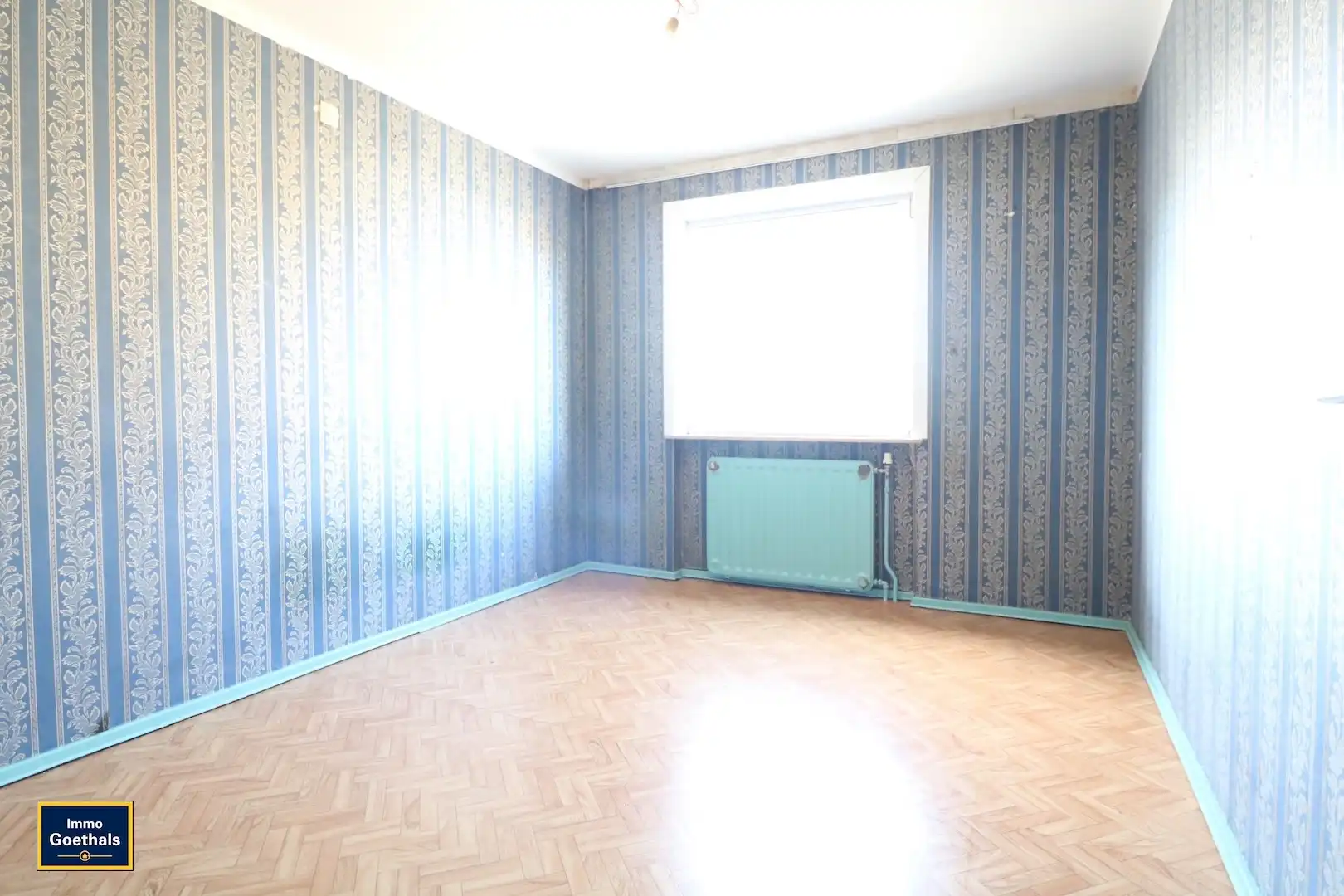 Centraal gelegen appartement met 2 kamers en 1 garage. foto 8