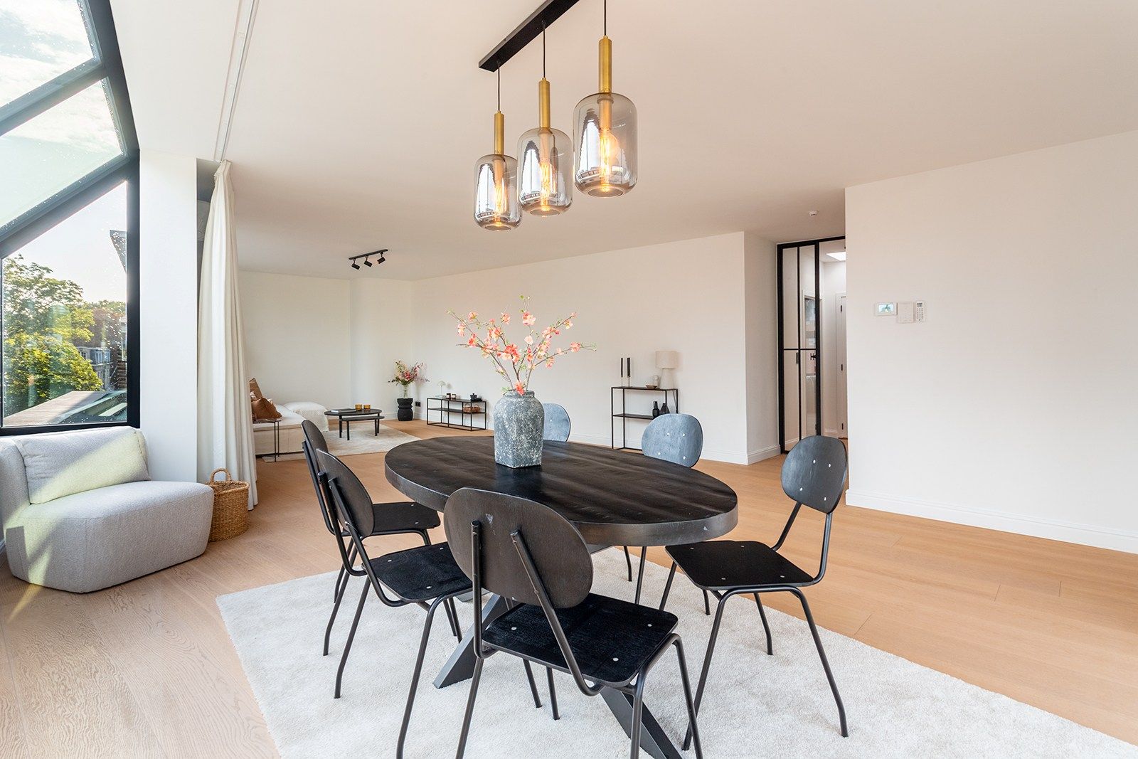 Penthouse met zonneterras in hartje Berchem foto 2