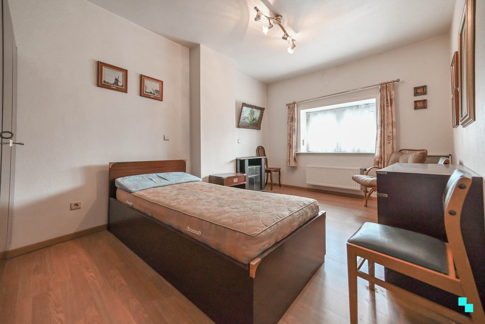 Halfopen bebouwing in hartje Ingelmunster foto 27