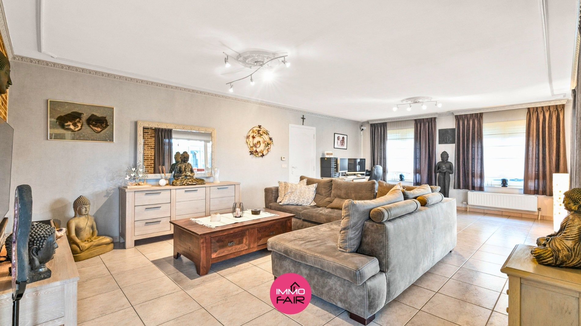 Royale gezinswoning op perceel van 829 m² op 5 minuten van Maastricht! foto 5