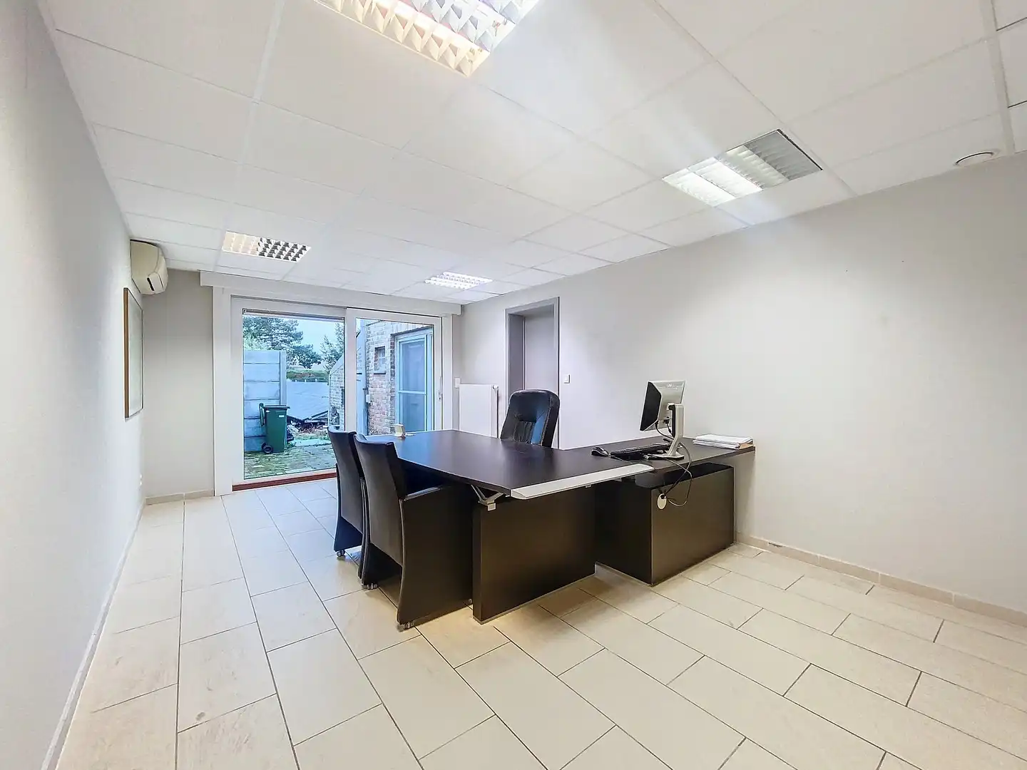 Multifunctioneel handelspand in het centrum van Oostduinkerke-Dorp. foto 4