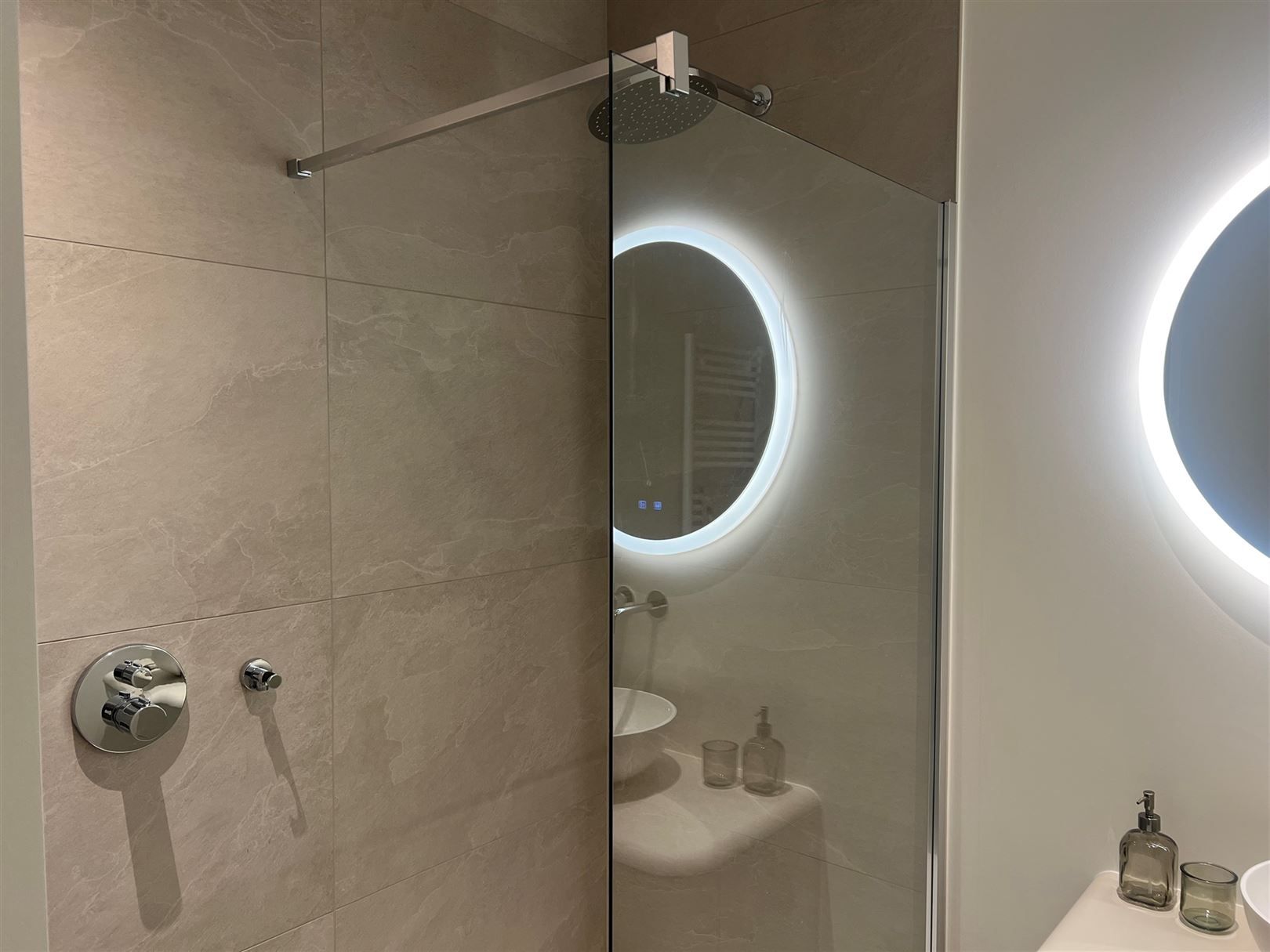 Instapklaar nieuwbouwappartement op de Zeedijk !  foto 6