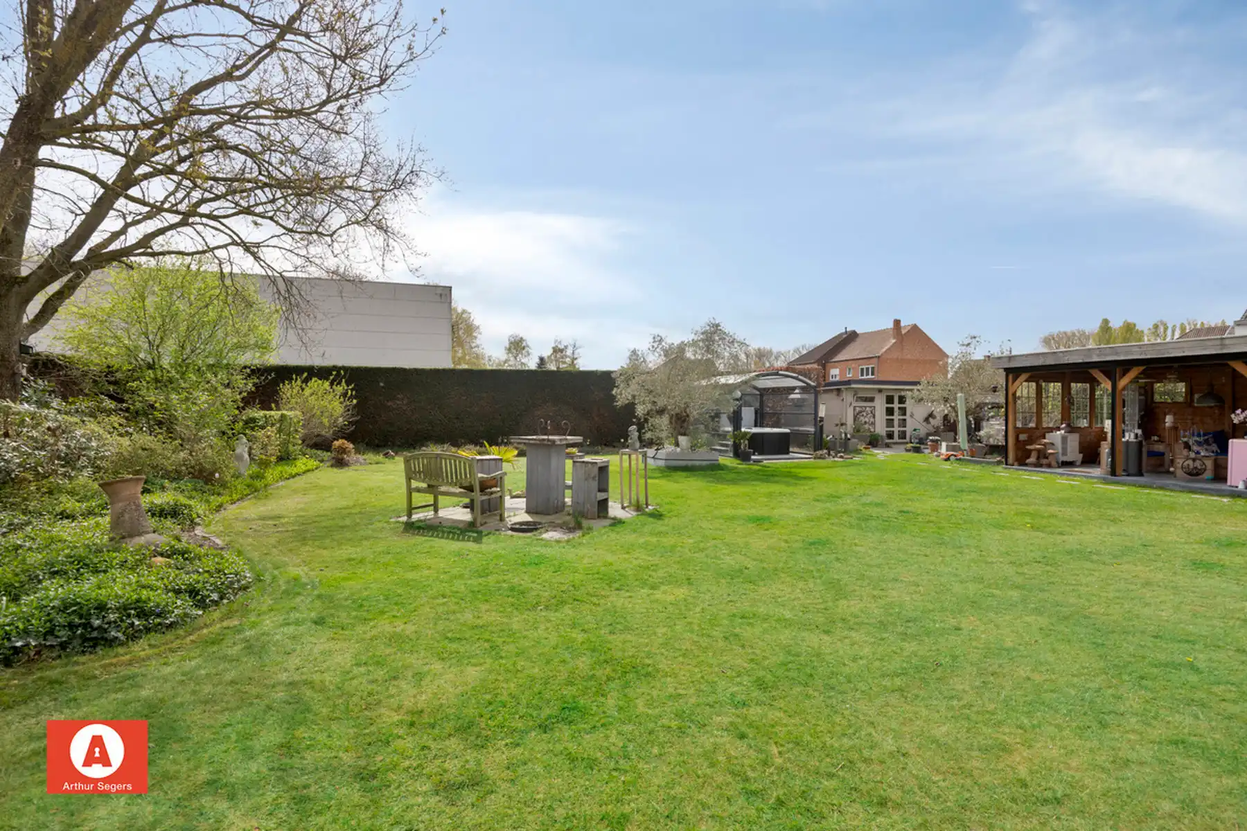 Ruime woning met 5 slpk en prachtige tuin op topligging foto 30