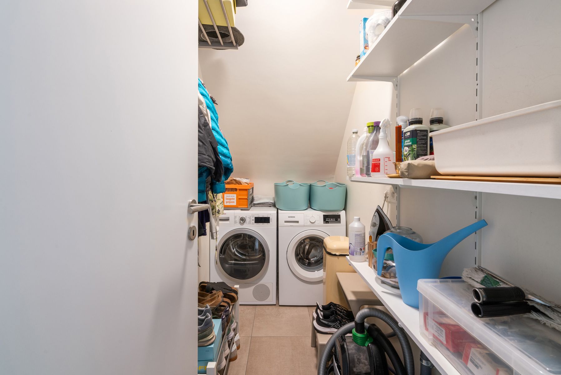 Instapklaar appartement met twee slaapkamers en staanplaats! foto 12