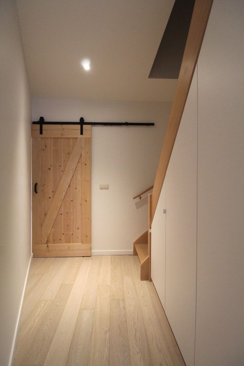 Gerenoveerde woning dichtbij centrum Roeselare foto 15