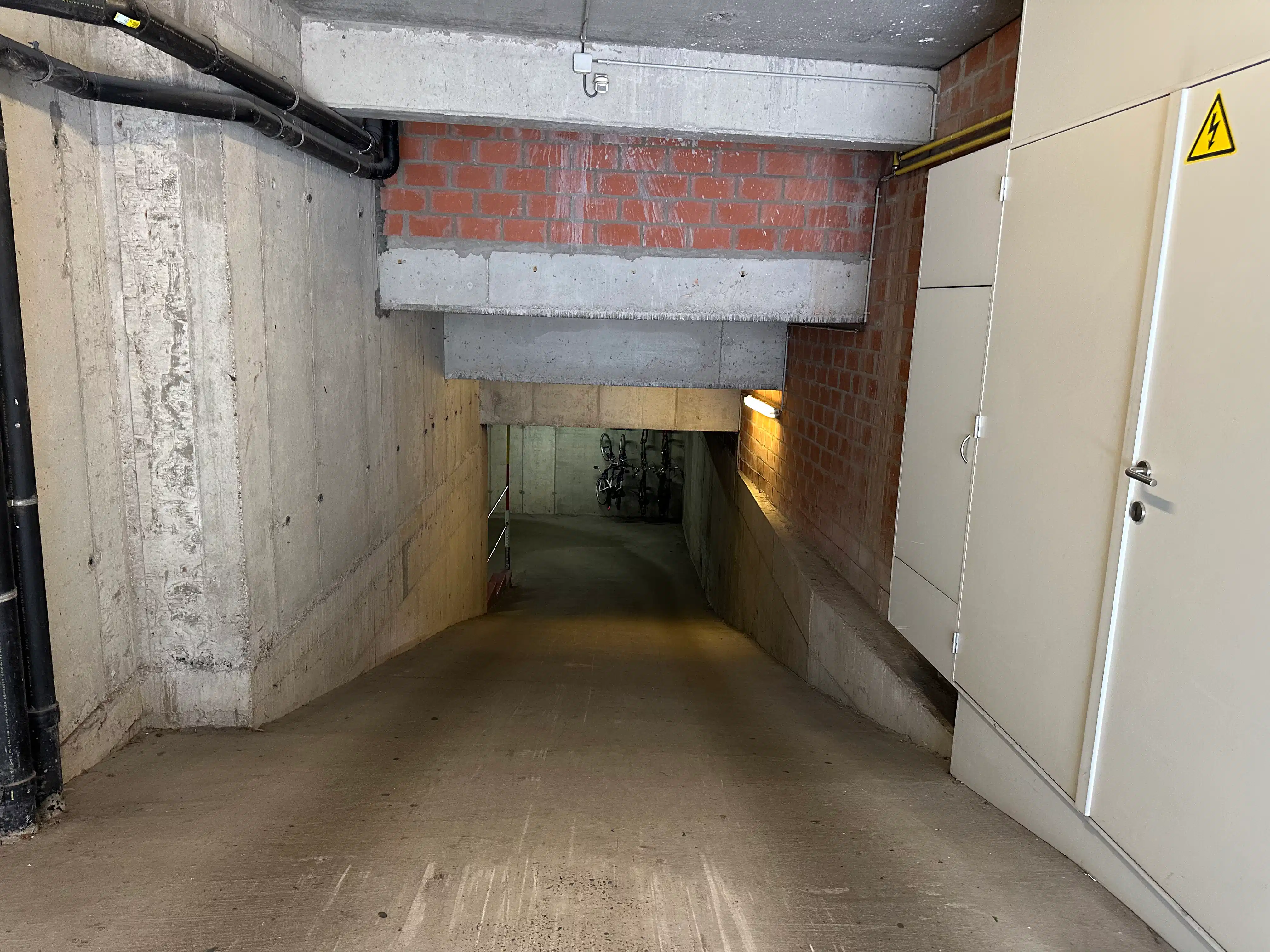 Staanplaats pal in het centrum van Blankenberge foto 3