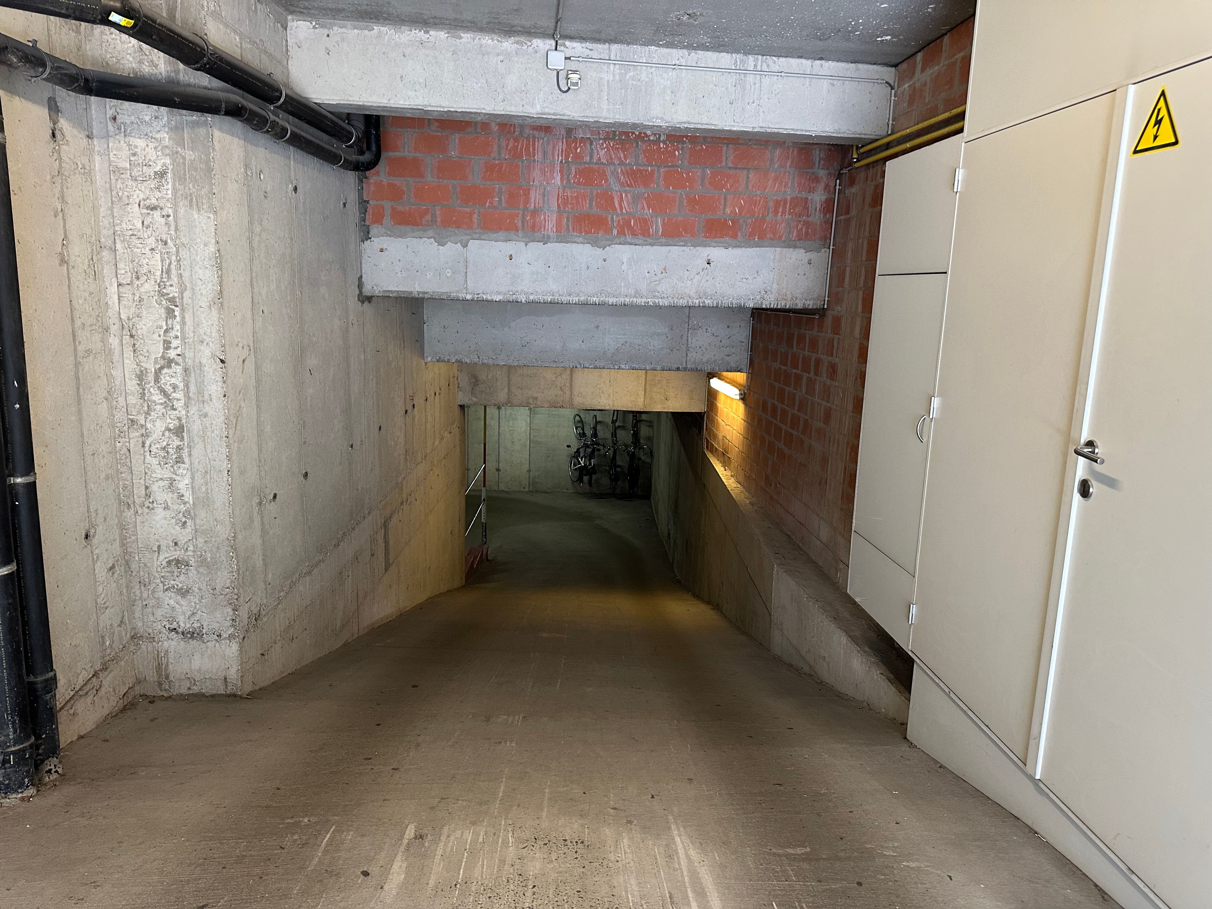 Staanplaats pal in het centrum van Blankenberge foto 3