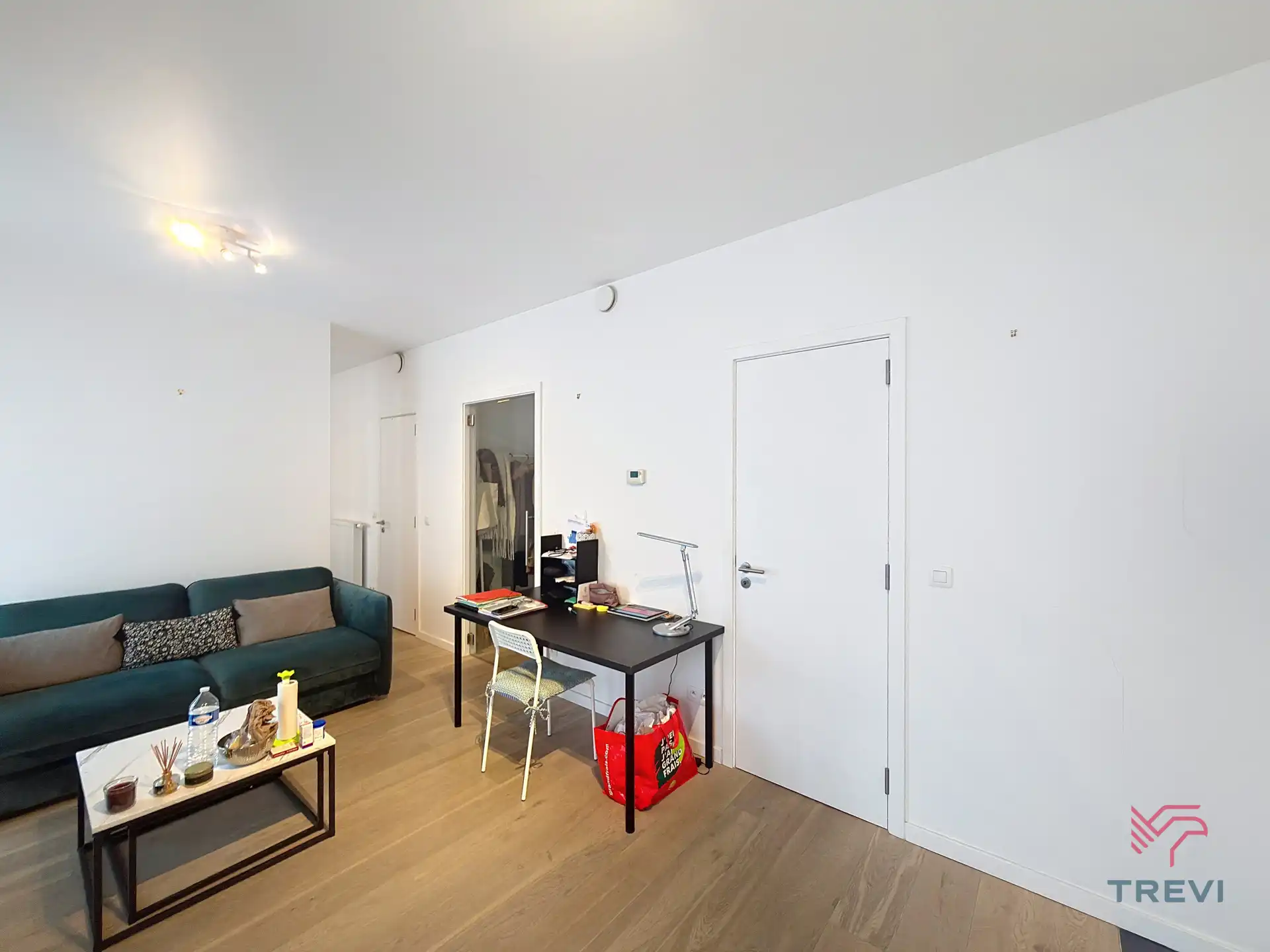 STUDIO MET SLAAPHOEK IN DE EUROPESE WIJK ! foto 3