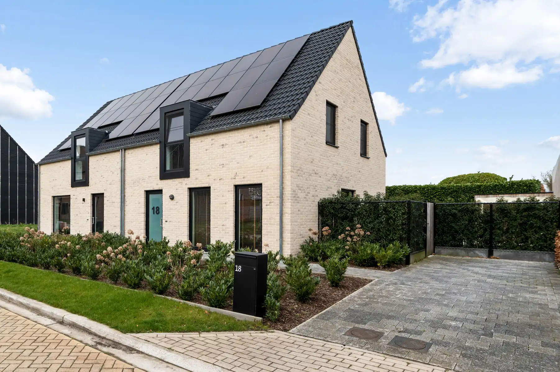 Energiezuinige woning in Wortel foto 2