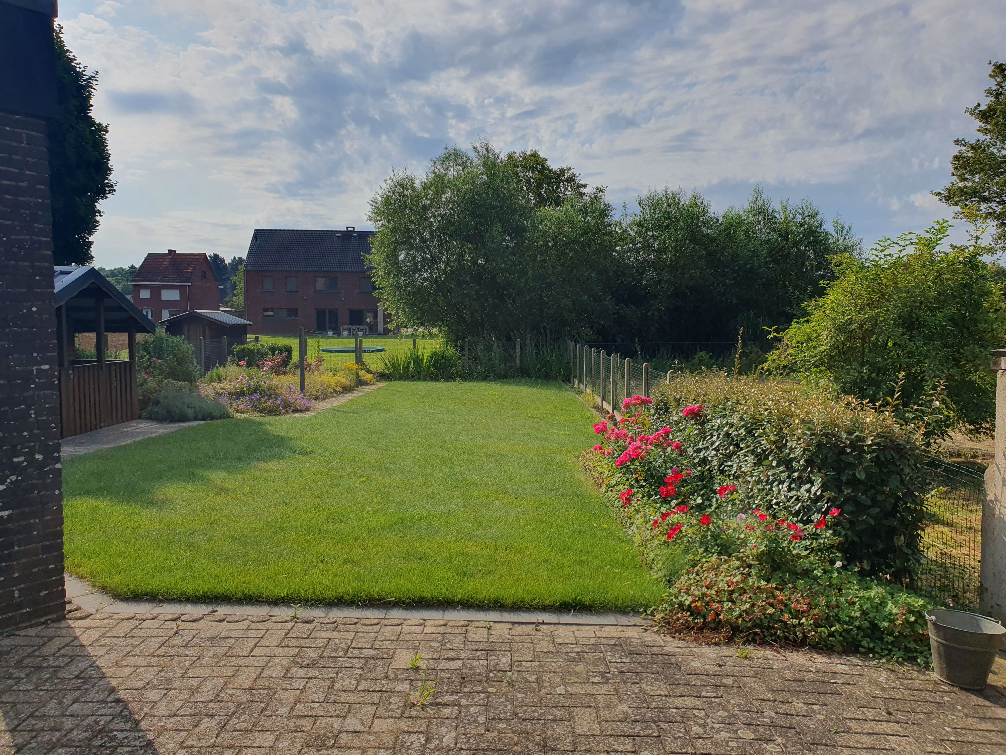 Instapklare woning met 4 slaapkamers en volop mogelijkheden, vlak bij het dorpscentrum foto 4