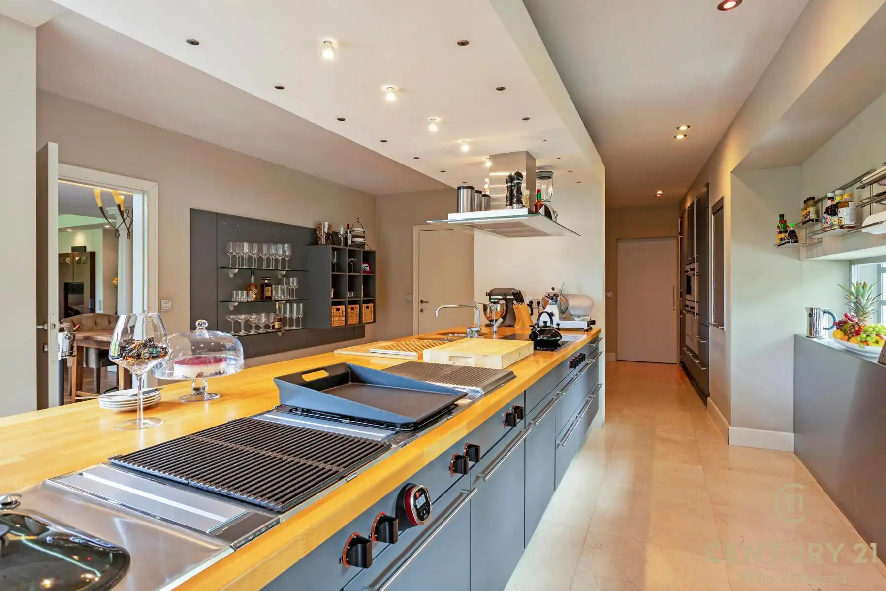 Villa met binnenzwembad en COMPLETE wellness op ca 2590m² foto 17