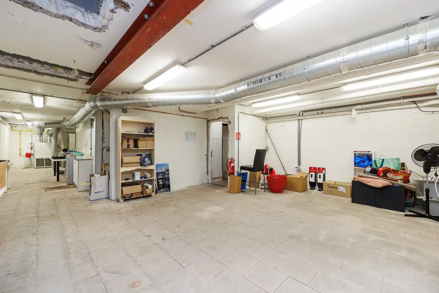 Zeer ruim handelspand van 341 m² in hartje Antwerpen! foto 20