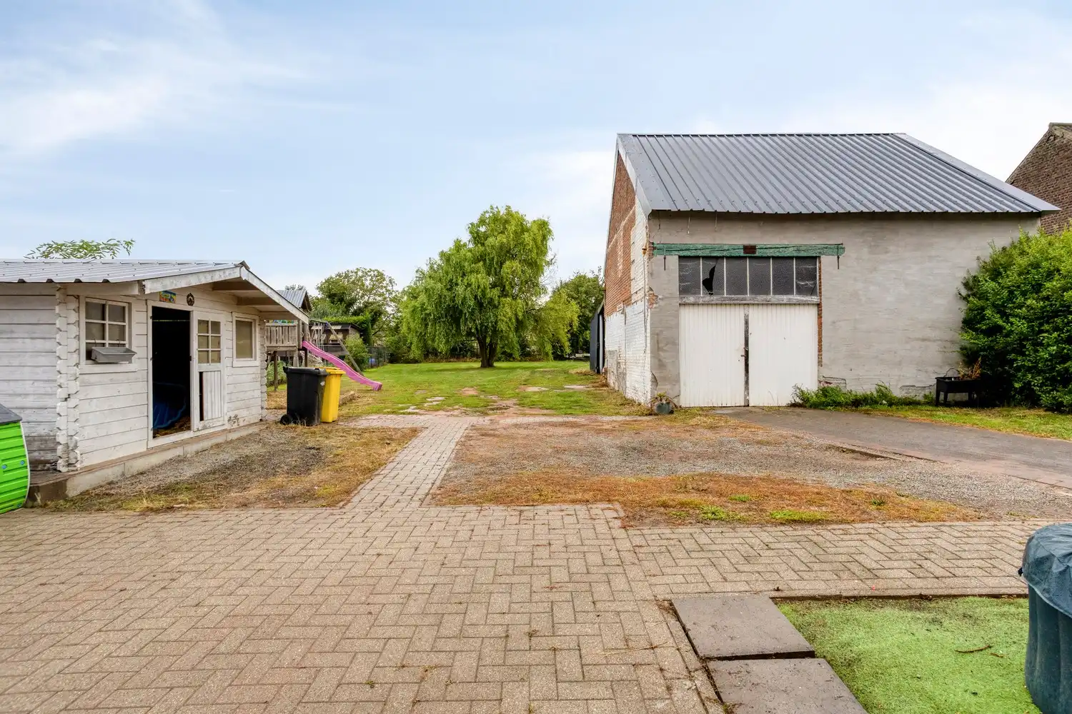 Ruime woning met tuin foto 10
