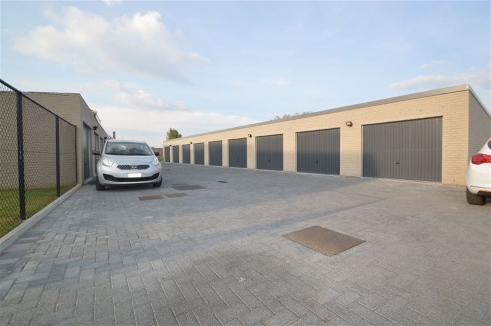 Prachtig Duplex appartement (106 m2) gelegen op het 2de verdiep te Dendermonde (Baasrode). foto 15