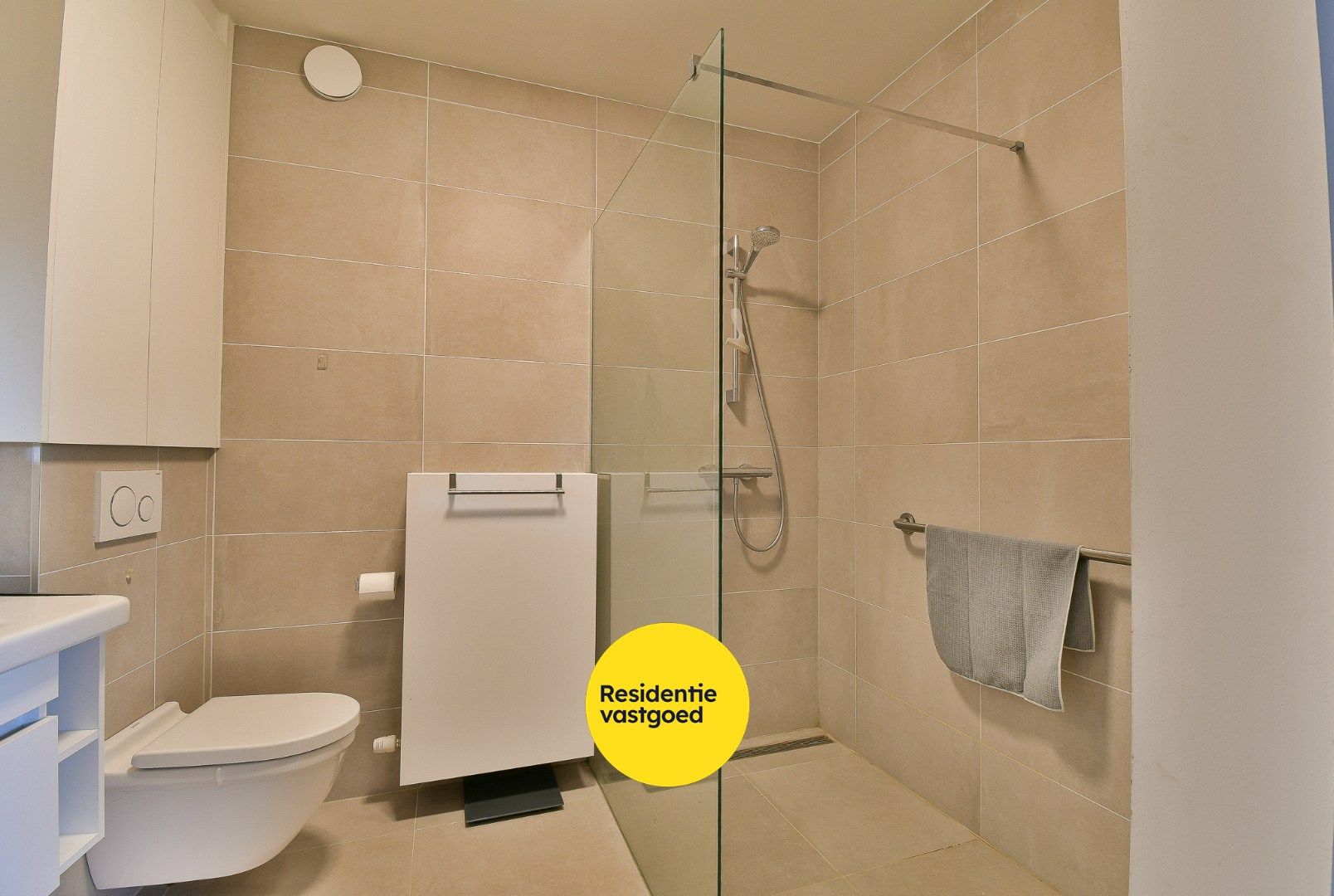 Nieuwbouwappartement met tuin in volledig aangelegd woonerf te Ettelgem foto 9