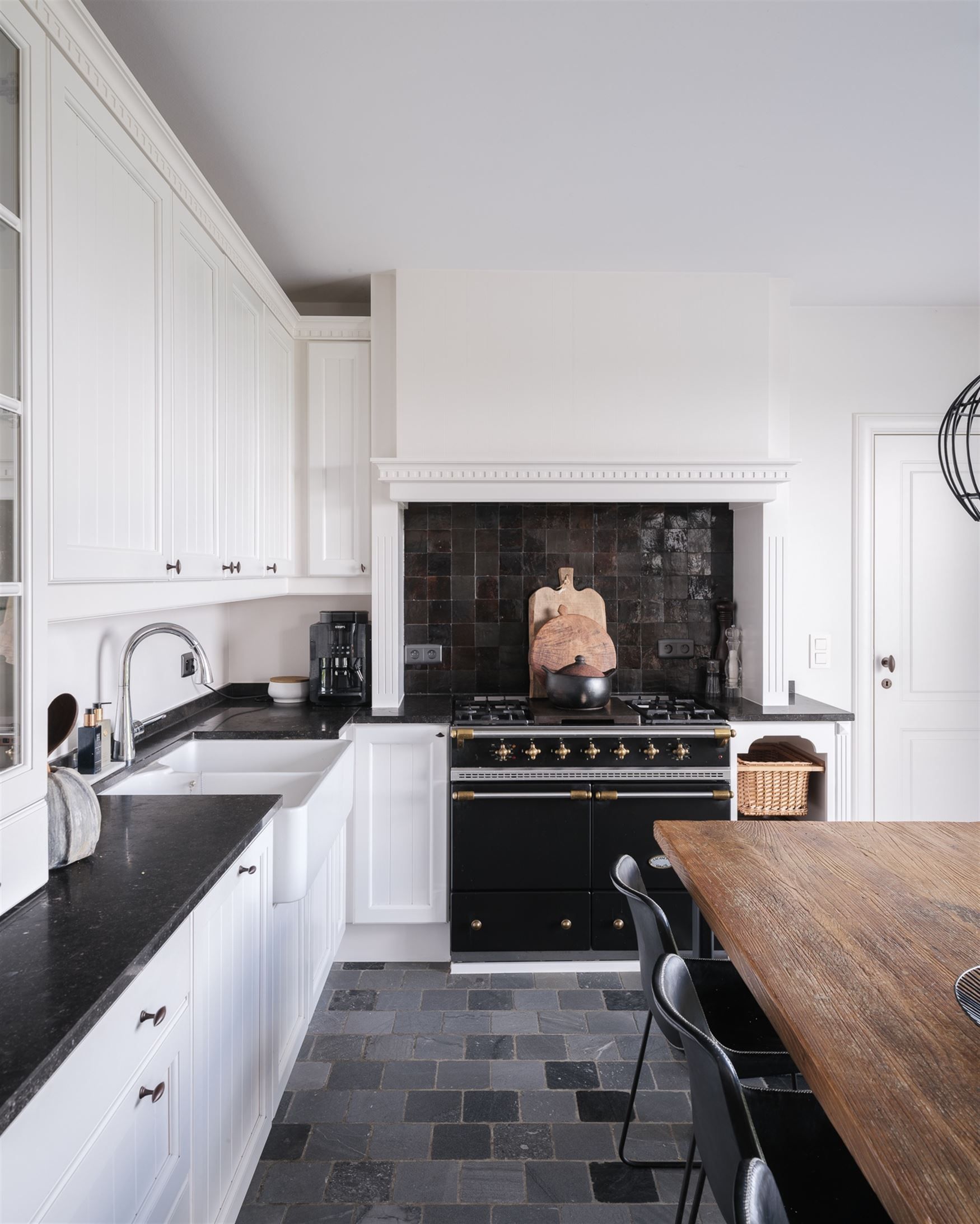 Karaktervolle hoeve met stijl en privacy foto 18