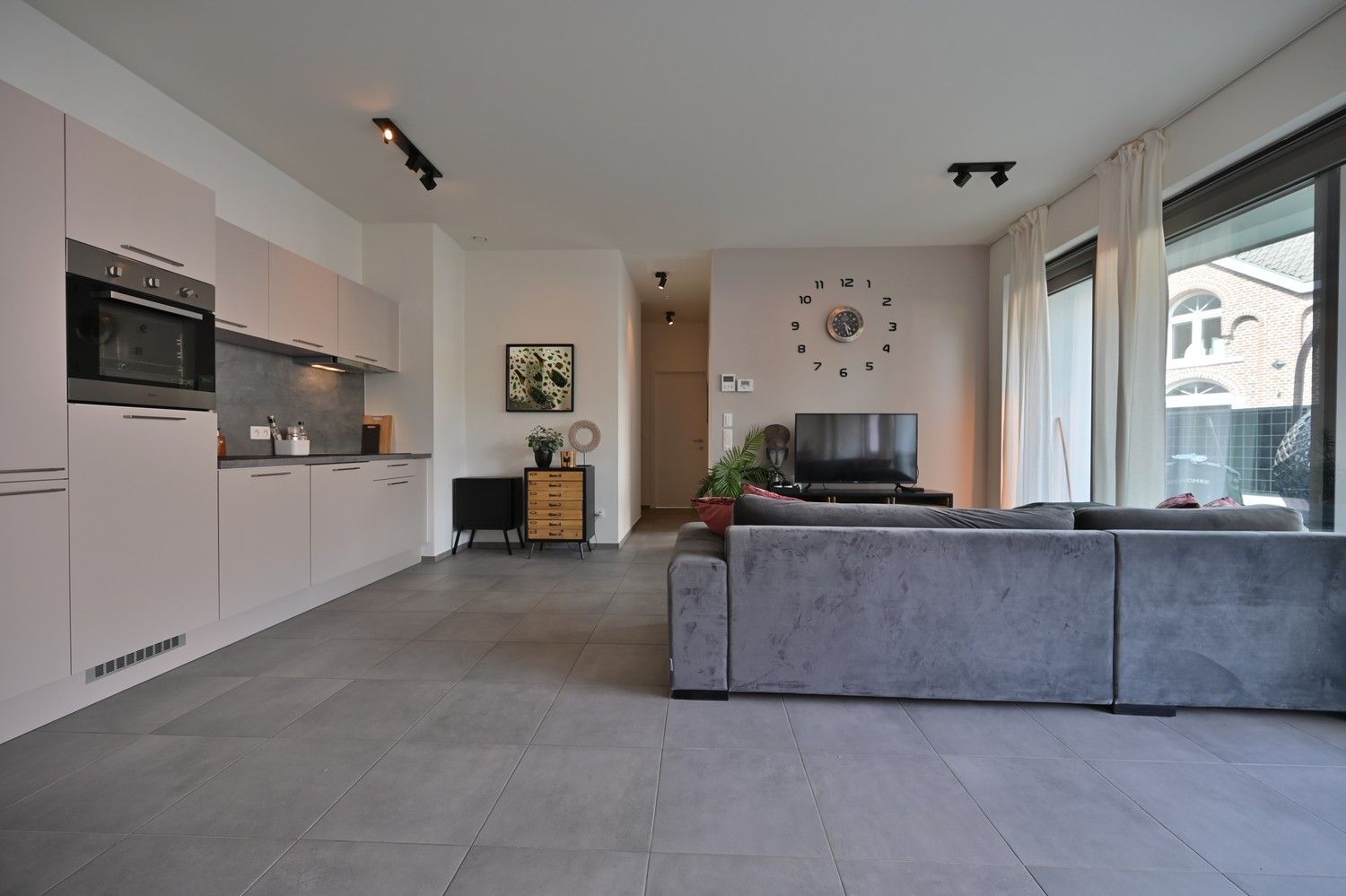 Gelijkvloers appartement met 2 slaapkamers en privétuin in het centrum van Lanaken. foto 9
