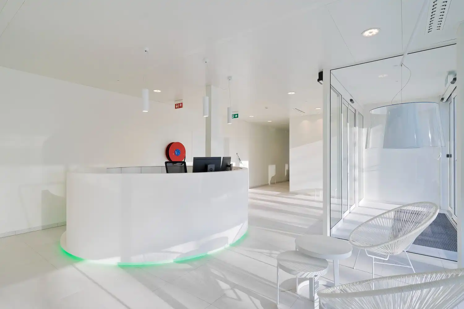 2.294m² Bedrijfsgebouw foto 4