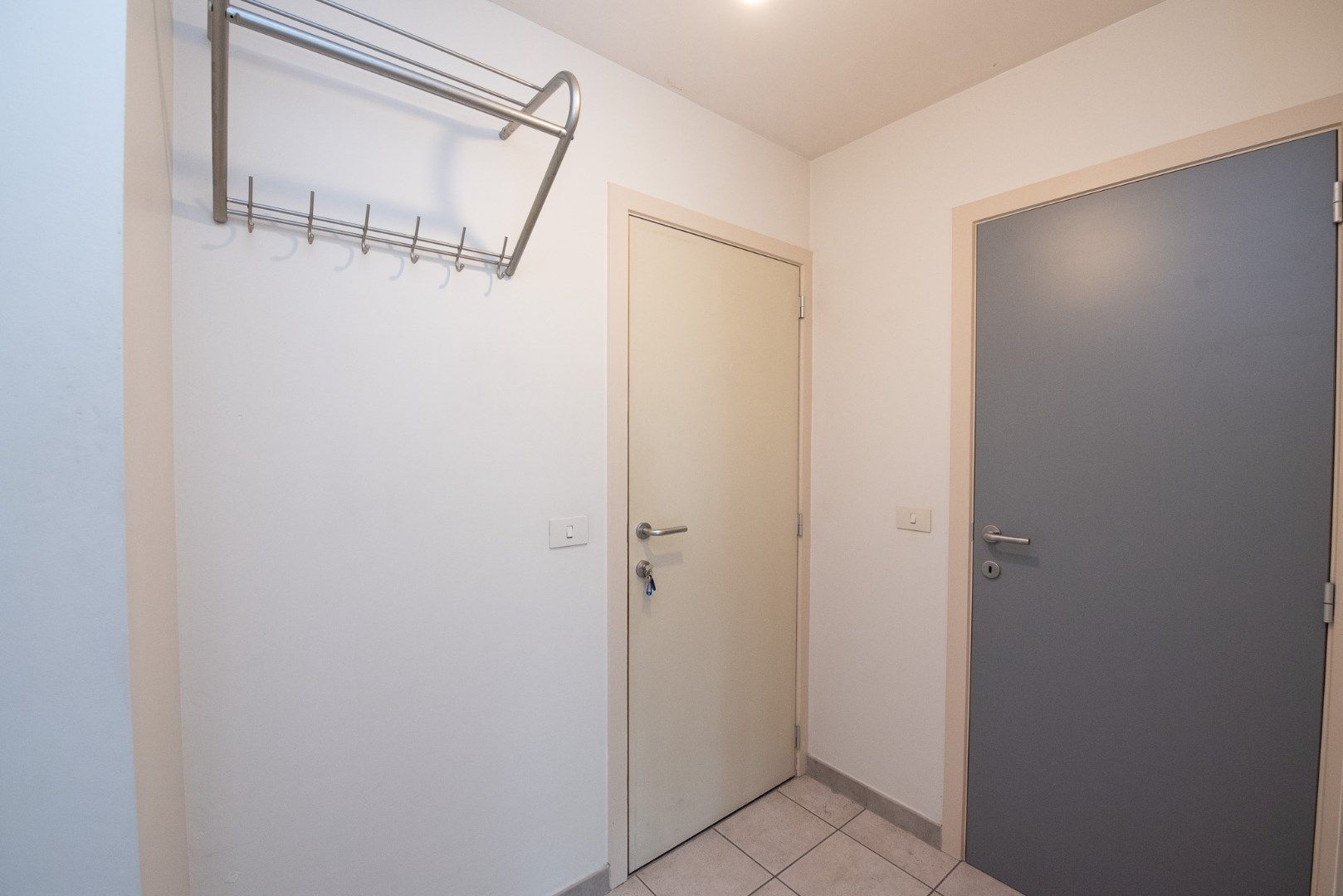 Ruim lichtrijk appartement met 2 slaapkamers en garage te Olsene. foto 18
