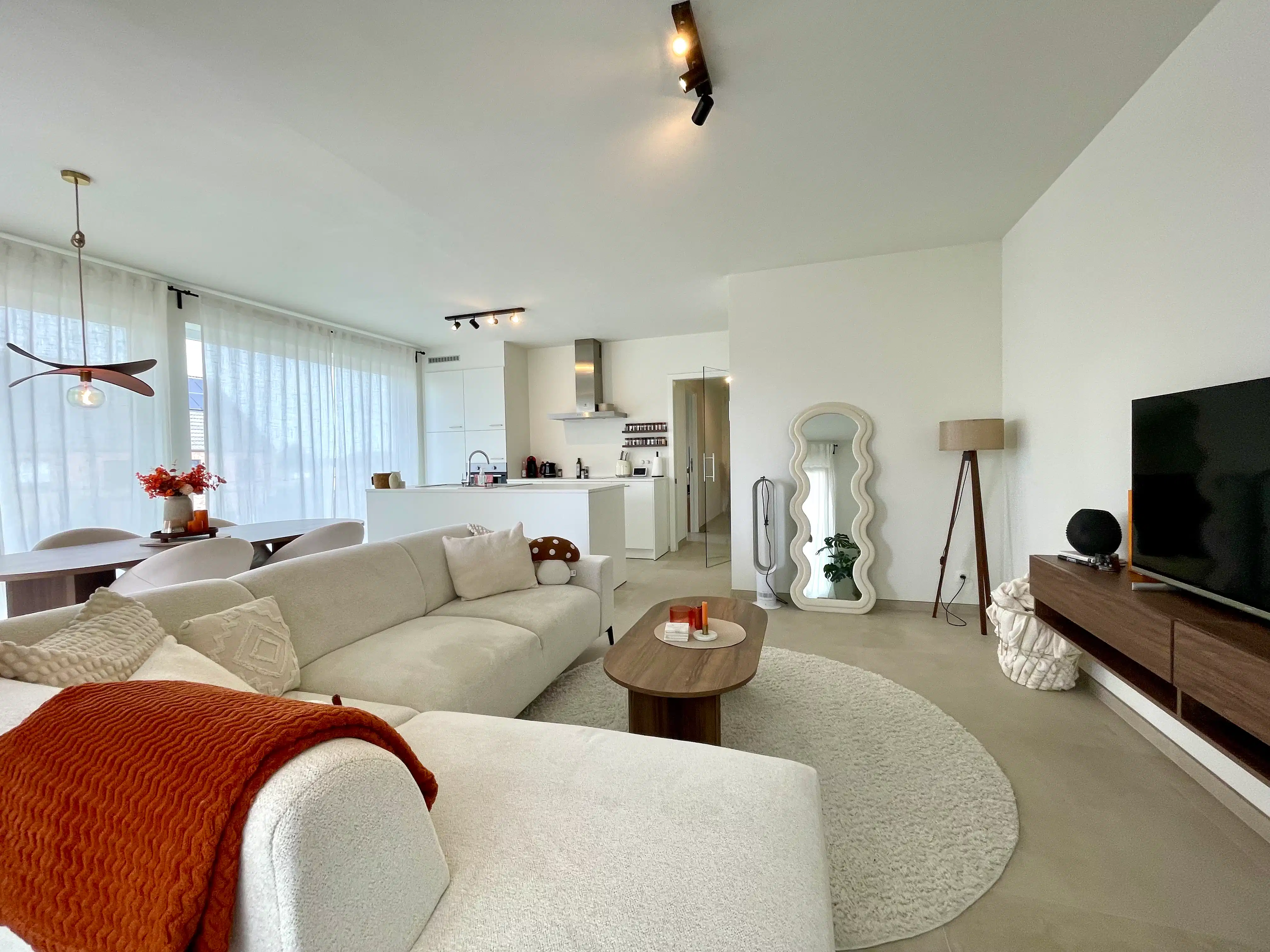 Nieuwbouwappartement met 1 slaapkamer, ruim terras en garage foto 18