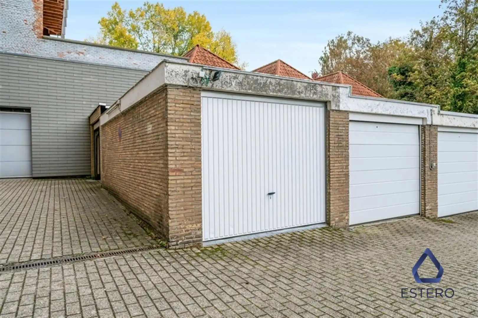 Ruim appartement met garagebox op een toplocatie in Aalst foto 14