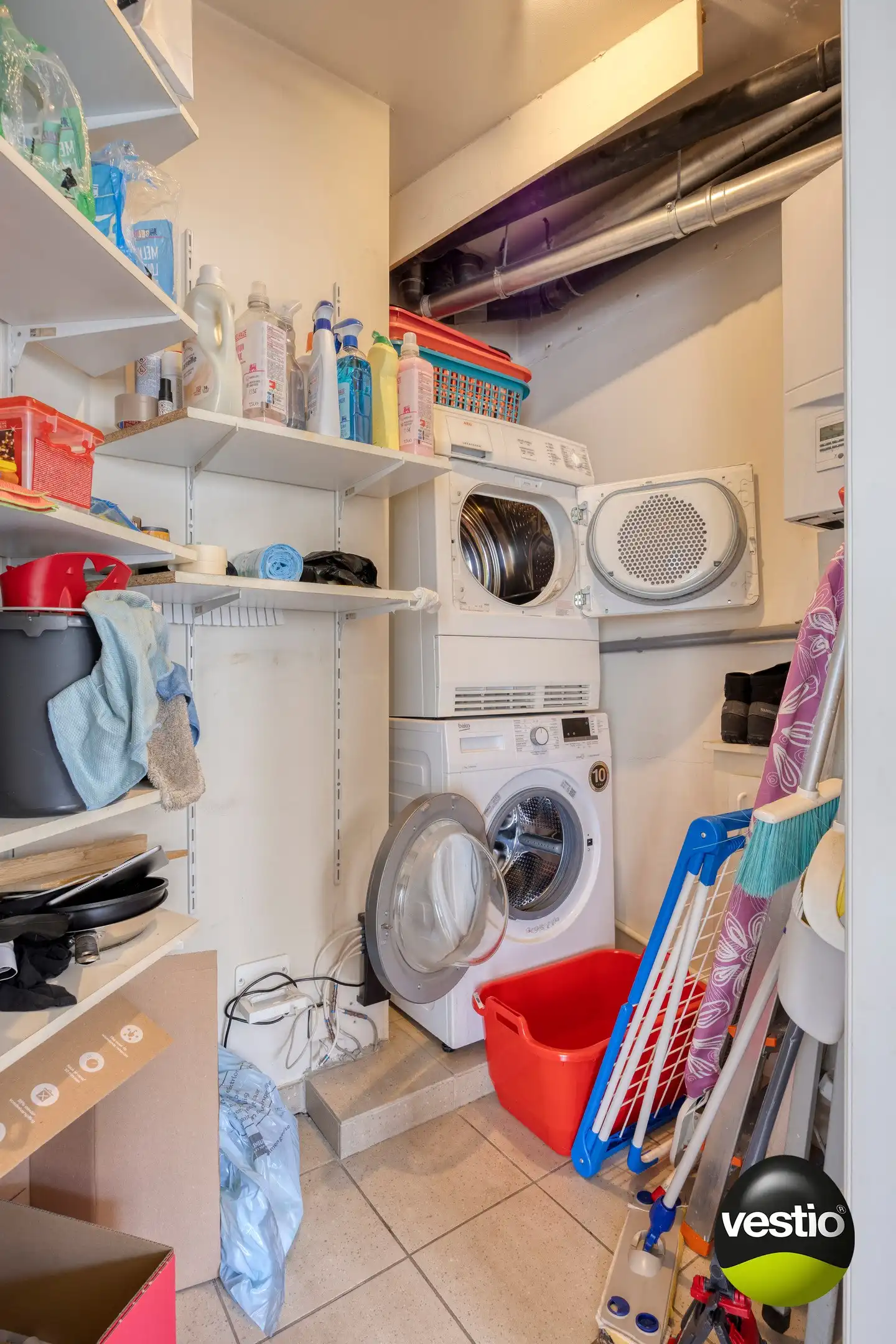 Aangenaam, lichtrijk hoekappartement met 2 slaapkamers en parking in de Heilig-Hartwijk foto 16