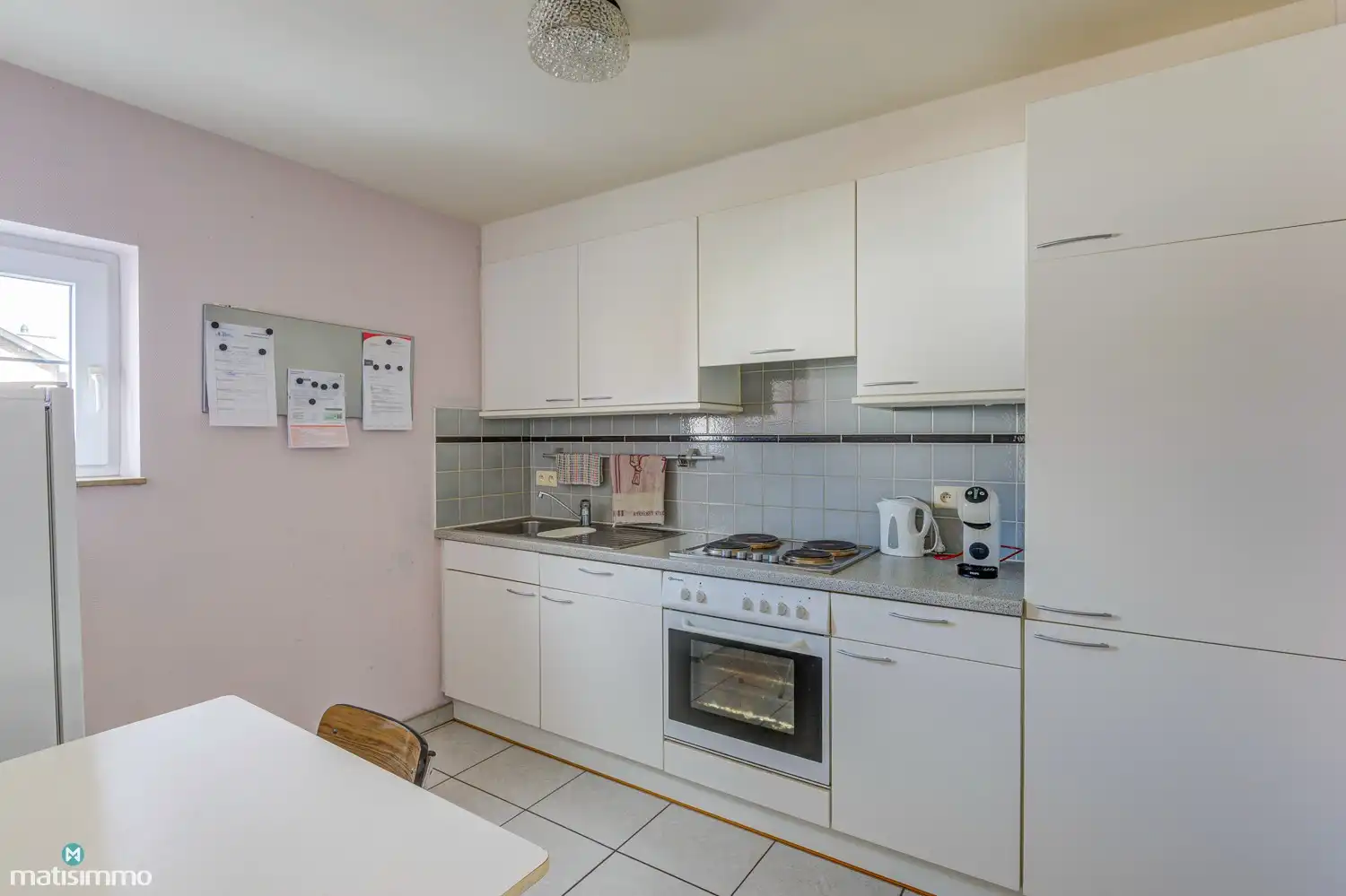 GOED ONDERHOUDEN APPARTEMENT MET BALKON, GARAGE EN KELDERBERGING TE BILZEN foto 7