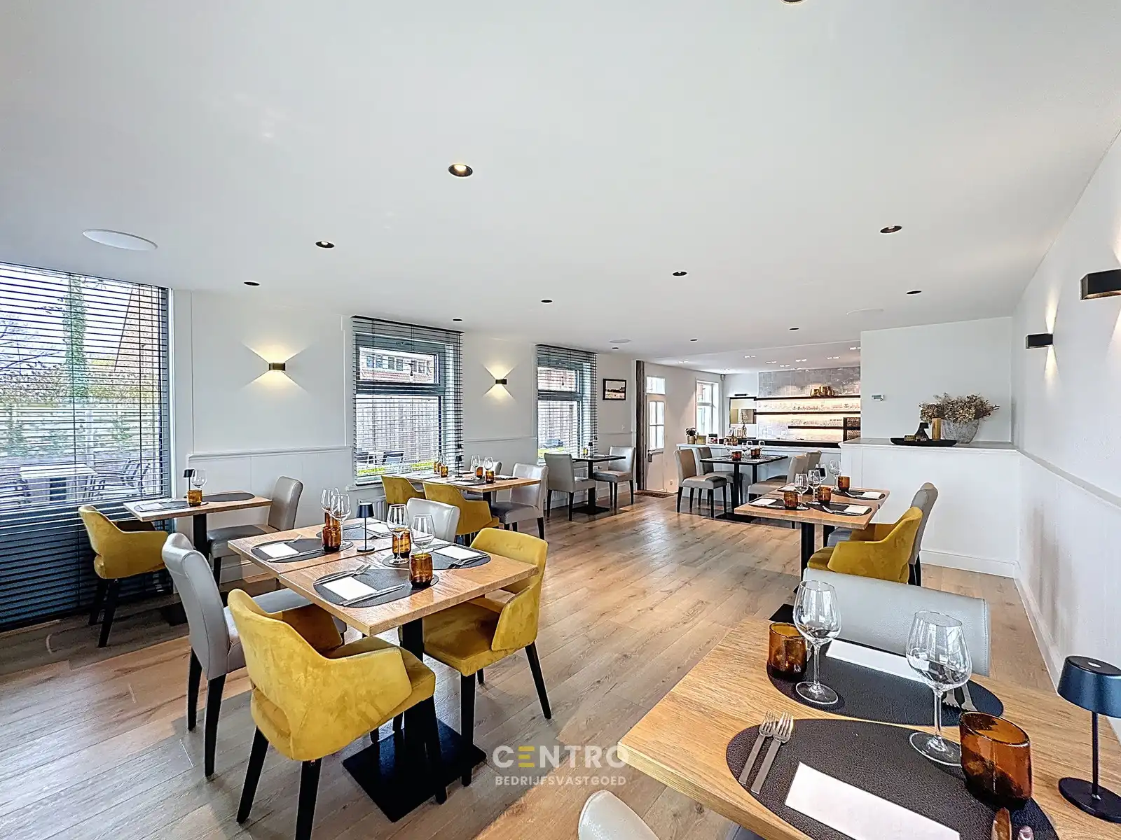 Volledig ingericht restaurant met woonst op CHARMANTE ligging te Oostende! foto 4