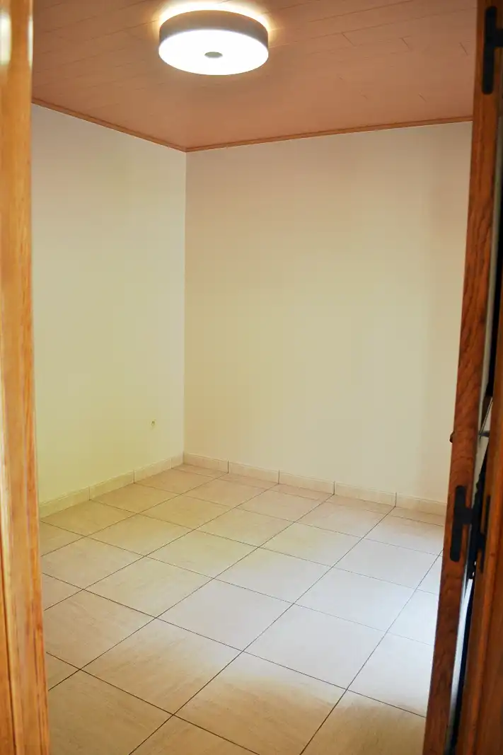 Ruime gezinswoning in het hart van Ardooie! foto 11