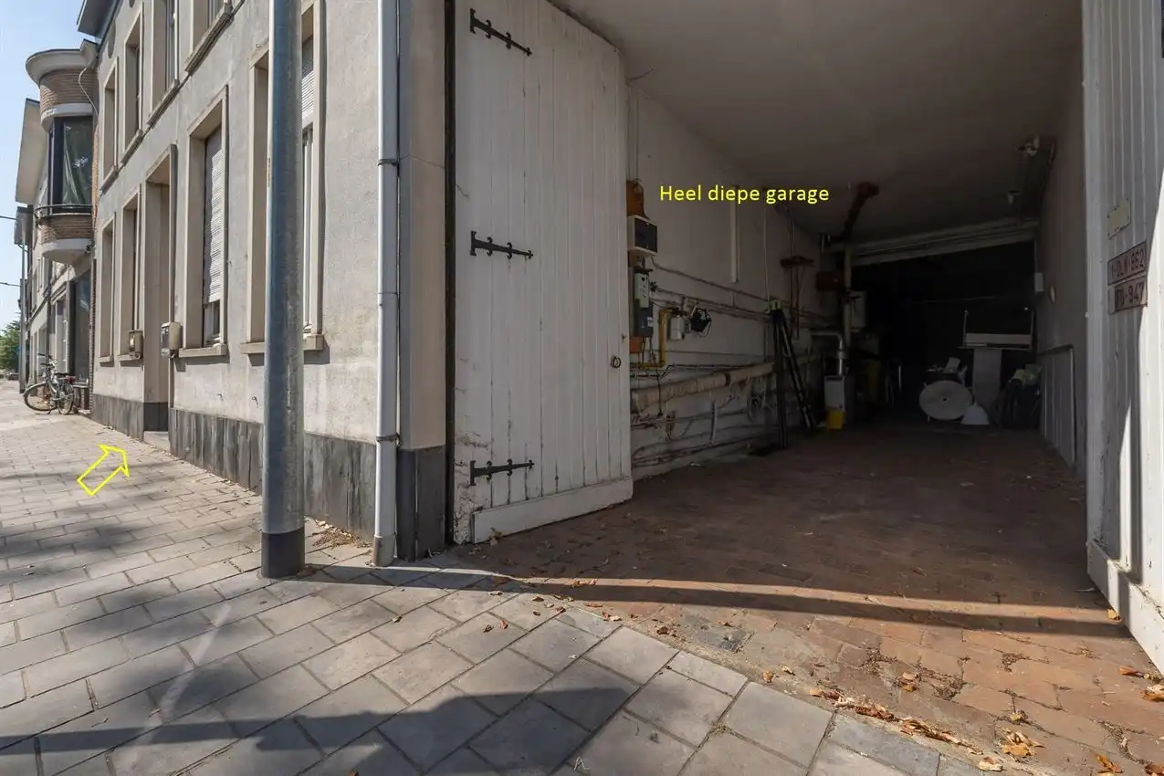 Historische woning met koetspoort op 8a41ca op markt tot tegen de Demer foto 33