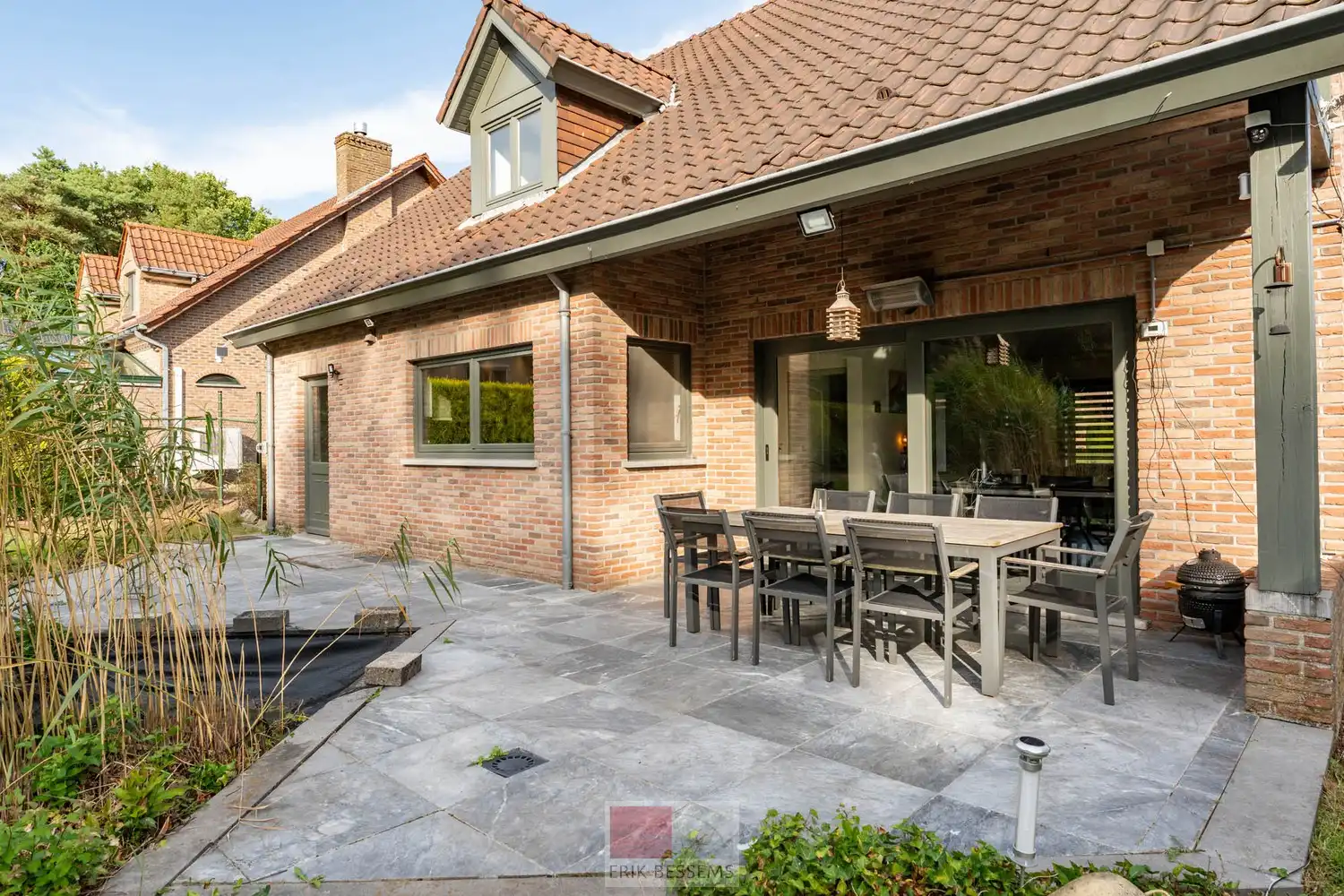 Vrijstaande woning gelegen op een royaal perceel van maar liefst 990 m² en beschikt over een bewoonbare oppervlakte van circa 221 m² foto 36