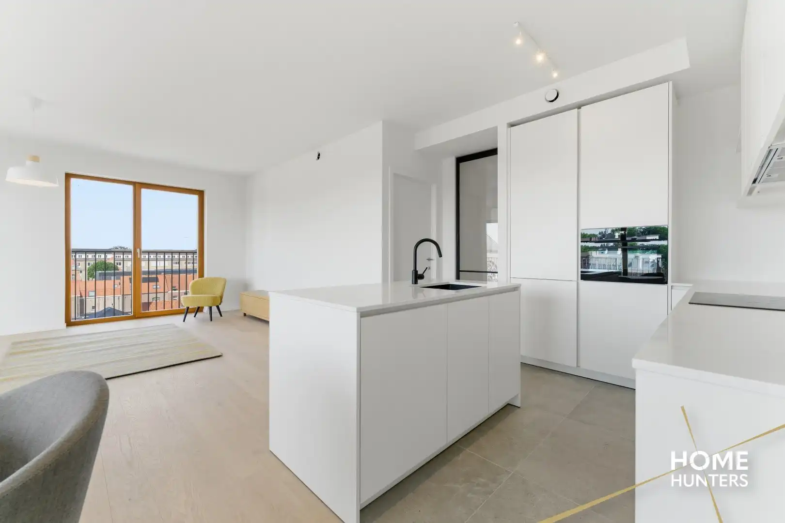 Luxueus appartement met zonnig terras in het hart van het historische stadscentrum van Ieper foto 12