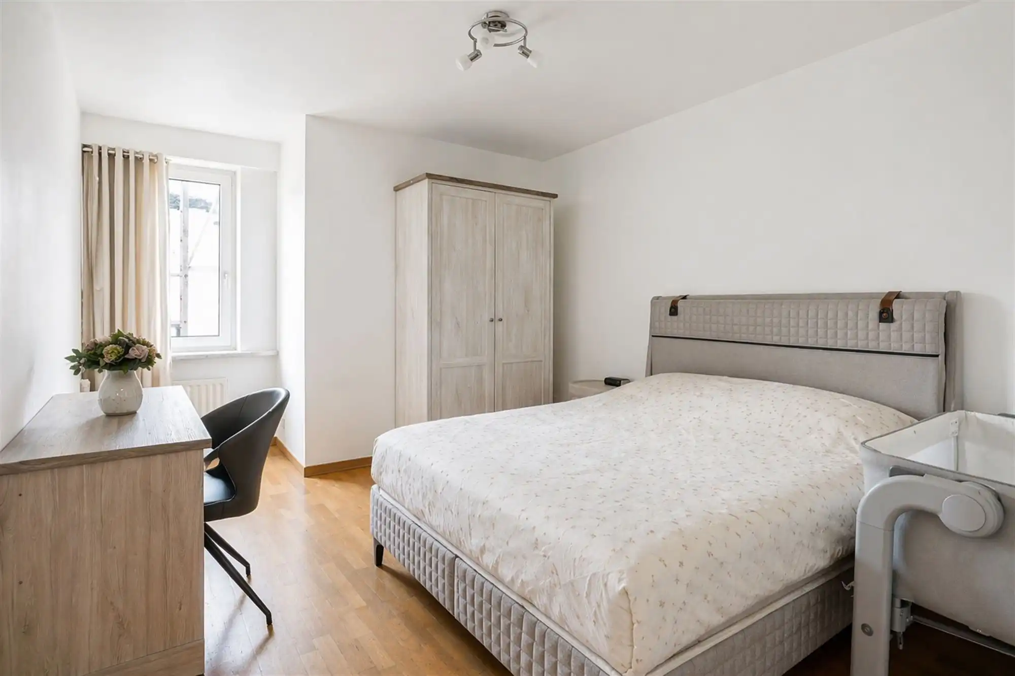 Ruim 126 m² appartement op de 6e verdieping in hartje Antwerpen foto 6