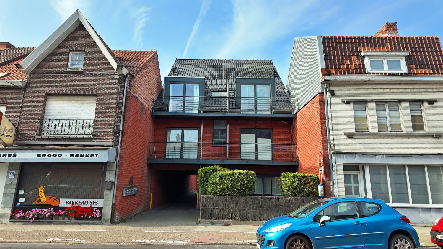 Gezellig en instapklaar duplexappartement met terras voor- en achteraan! foto {{pictureIndex}}