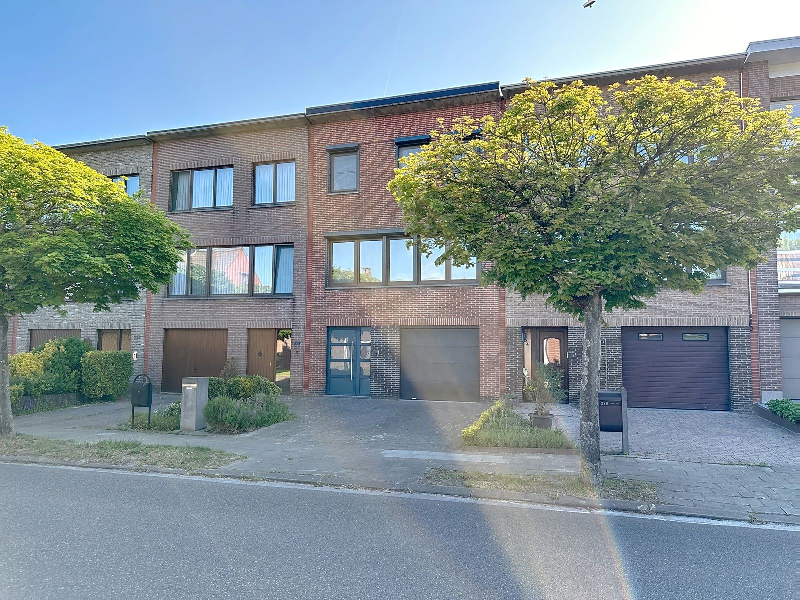 Centraal gelegen beletage met uitbouw en terras aan leefruimte foto 37