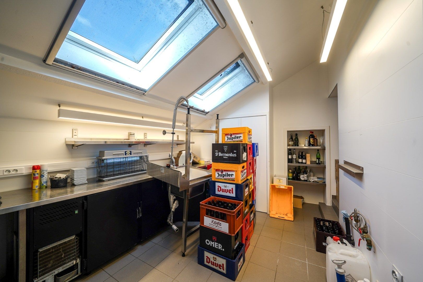 Te koop: Restaurant met woonst op toplocatie – Plassendale, Oostende foto 13