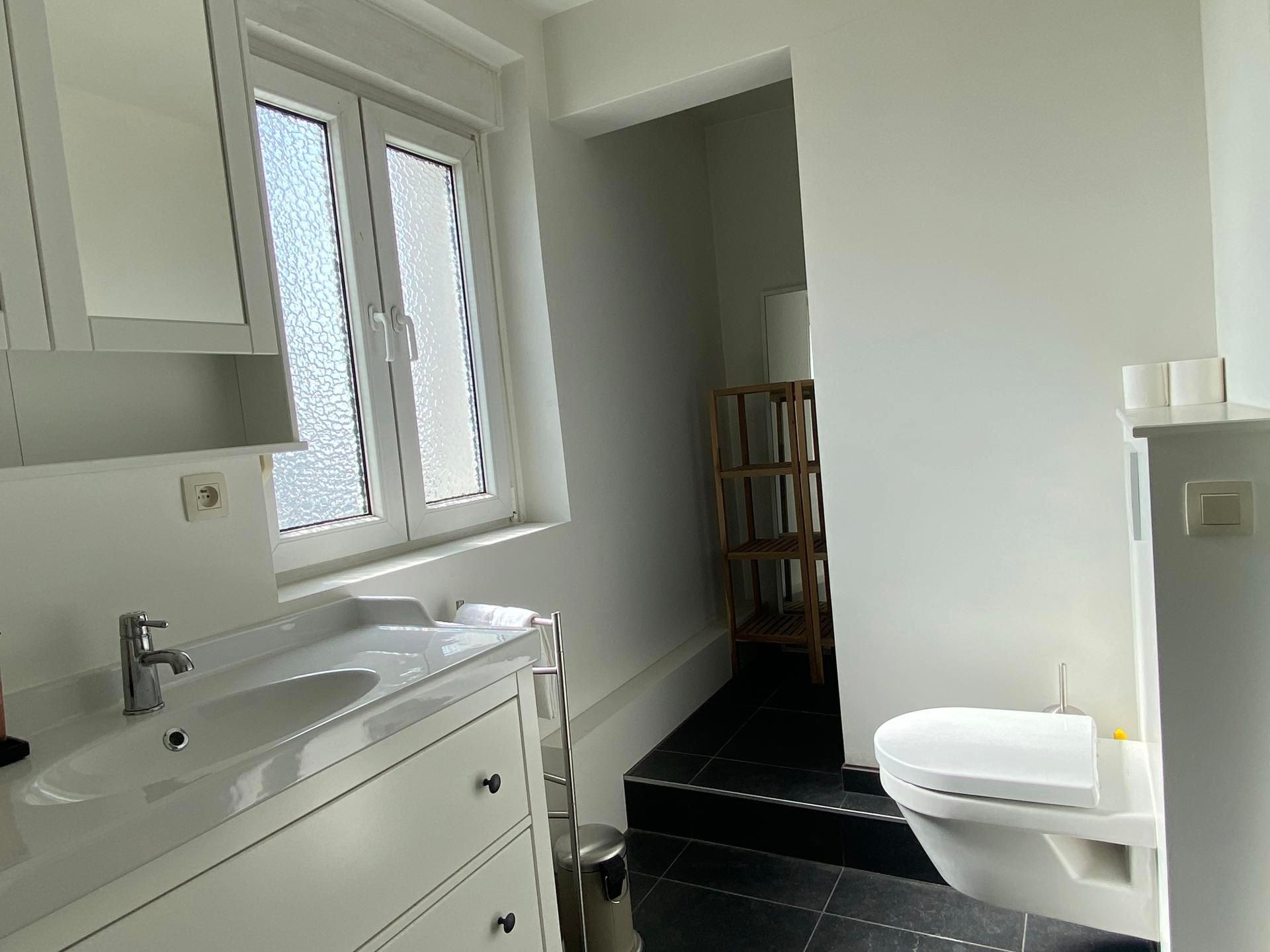 Zeer gezellig gemeubeld dakappartement met riant zonneterras foto 9