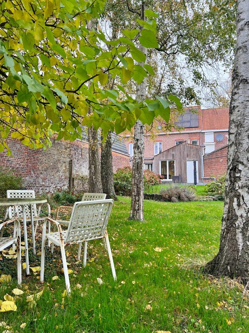 Instapklare woning met prachtige tuin op een perceel van 1.680m² op 500meter van de markt.  foto 22