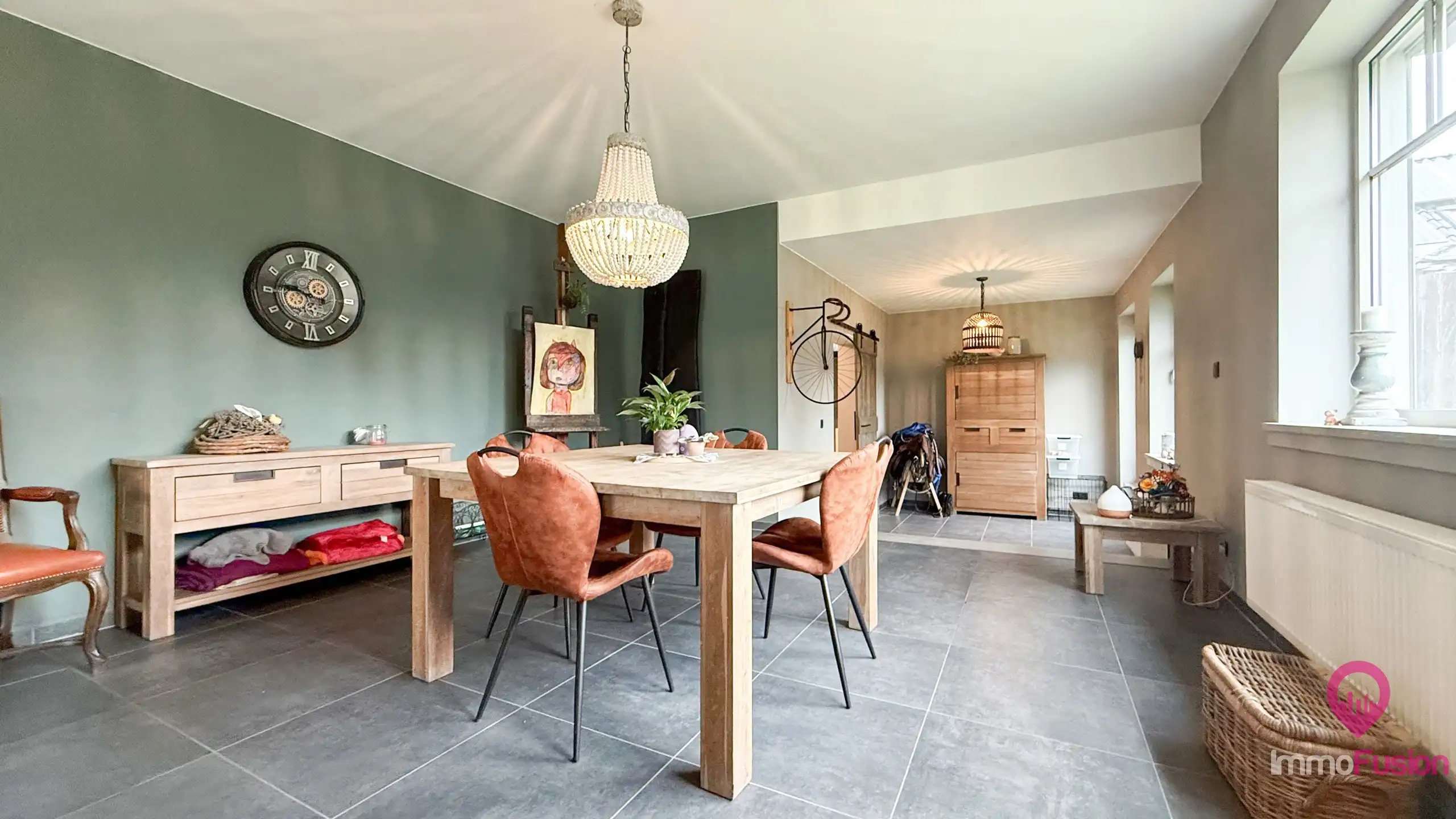 Gerenoveerde landelijk moderne woning op 21 are met 4 suites! foto 8