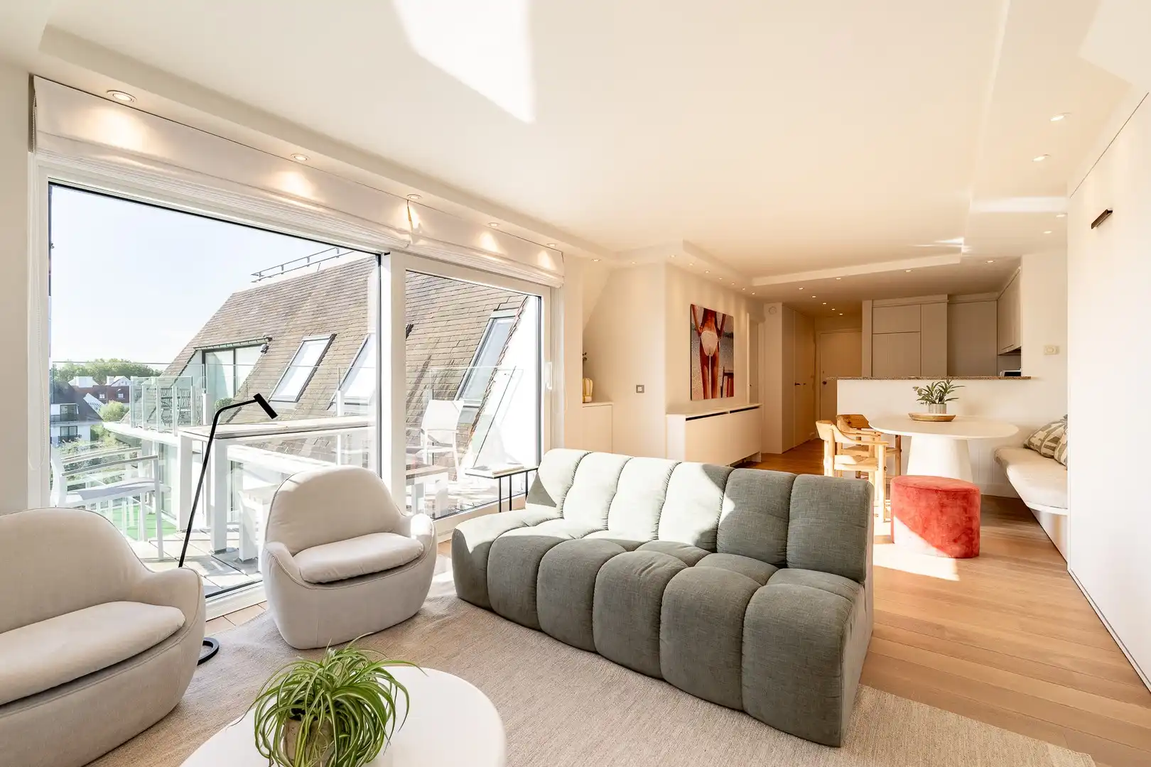 Wandeldijk appartement met frontal zeezicht en zuidgericht terras. foto 3