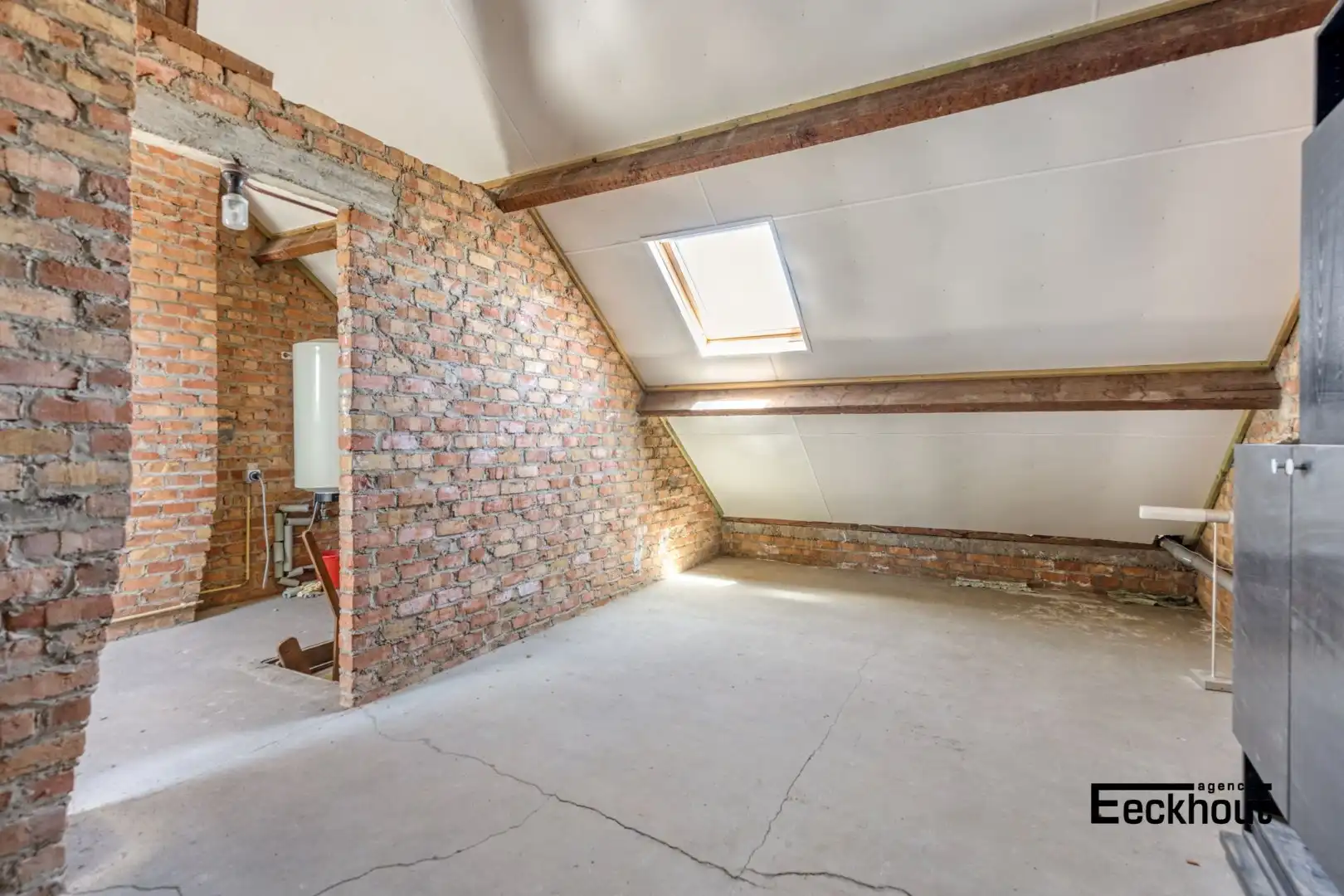Zeer verzorgde woning met gezellige tuin in de Vuurtorenwijk te Oostende. foto 15